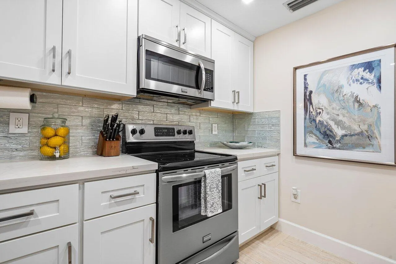 2054 Alta Meadows Lane, #2402