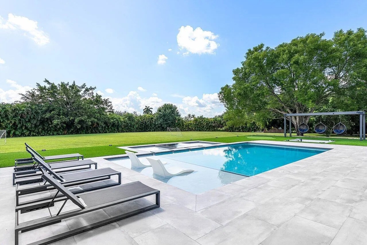 14559 Draft Horse Lane