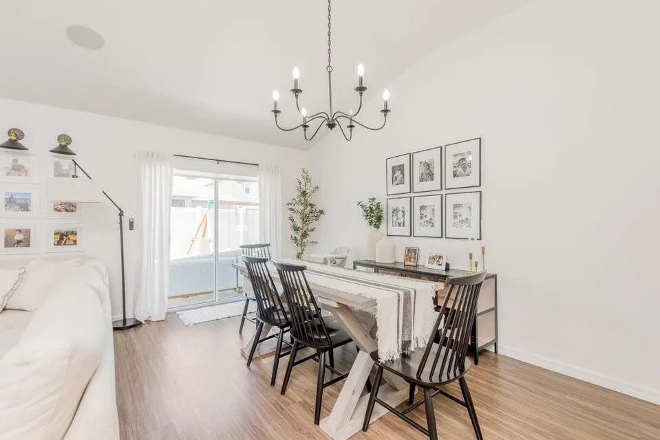 5940 NW Pine Trail Circle