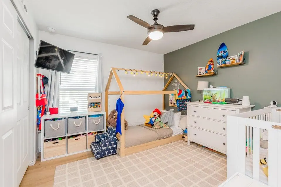 5940 NW Pine Trail Circle