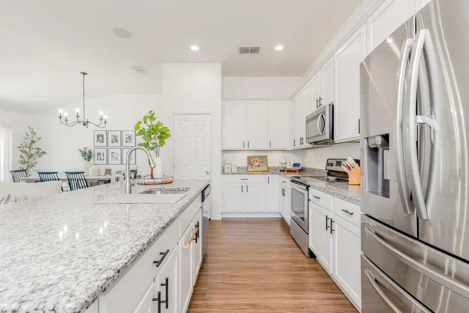 5940 NW Pine Trail Circle