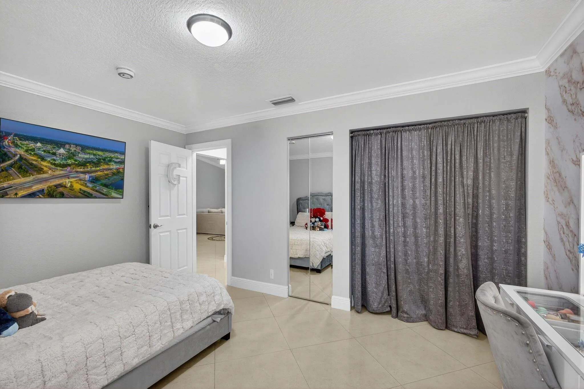 606 Sea Pine Way, #B