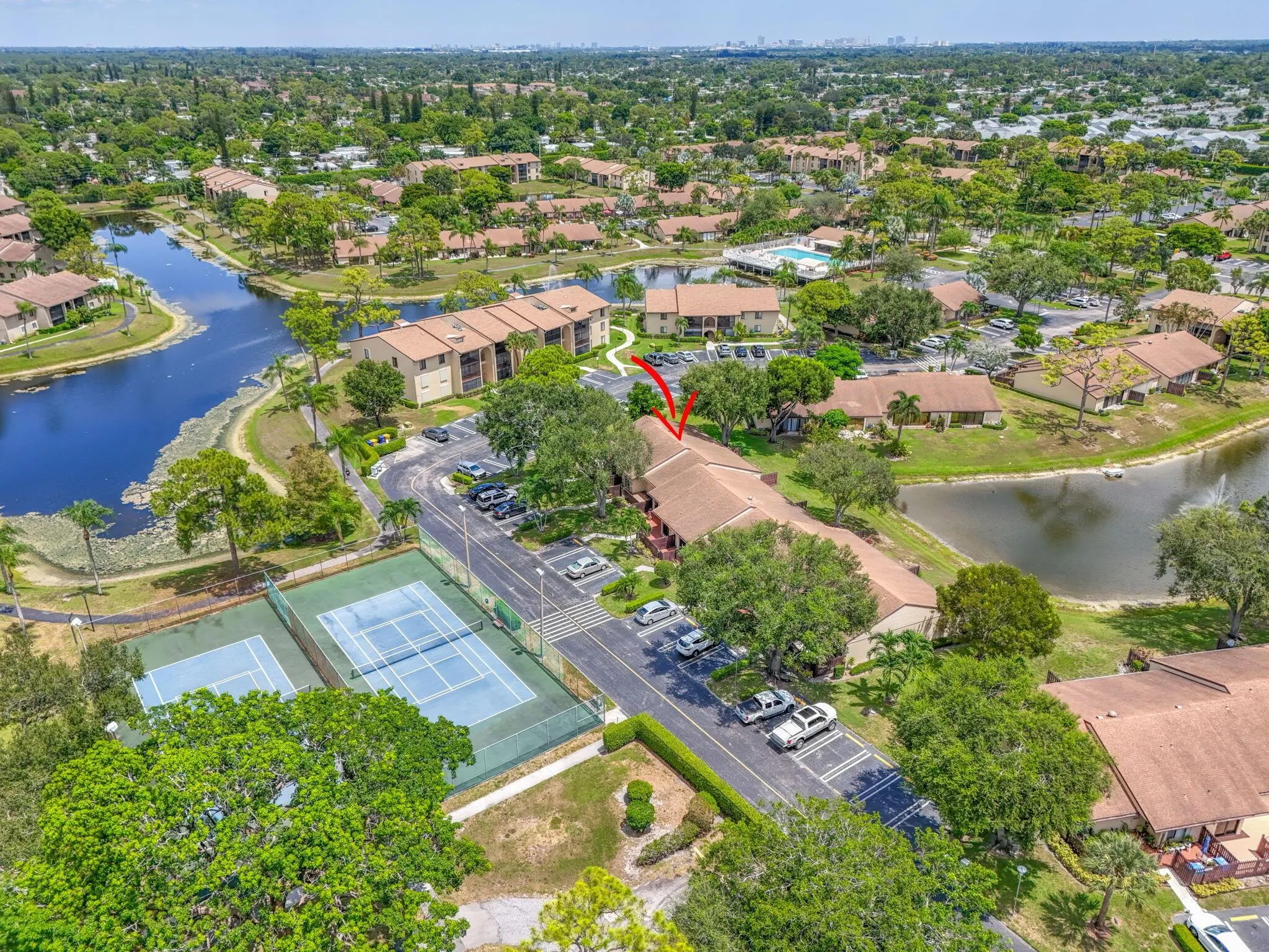 606 Sea Pine Way, #B