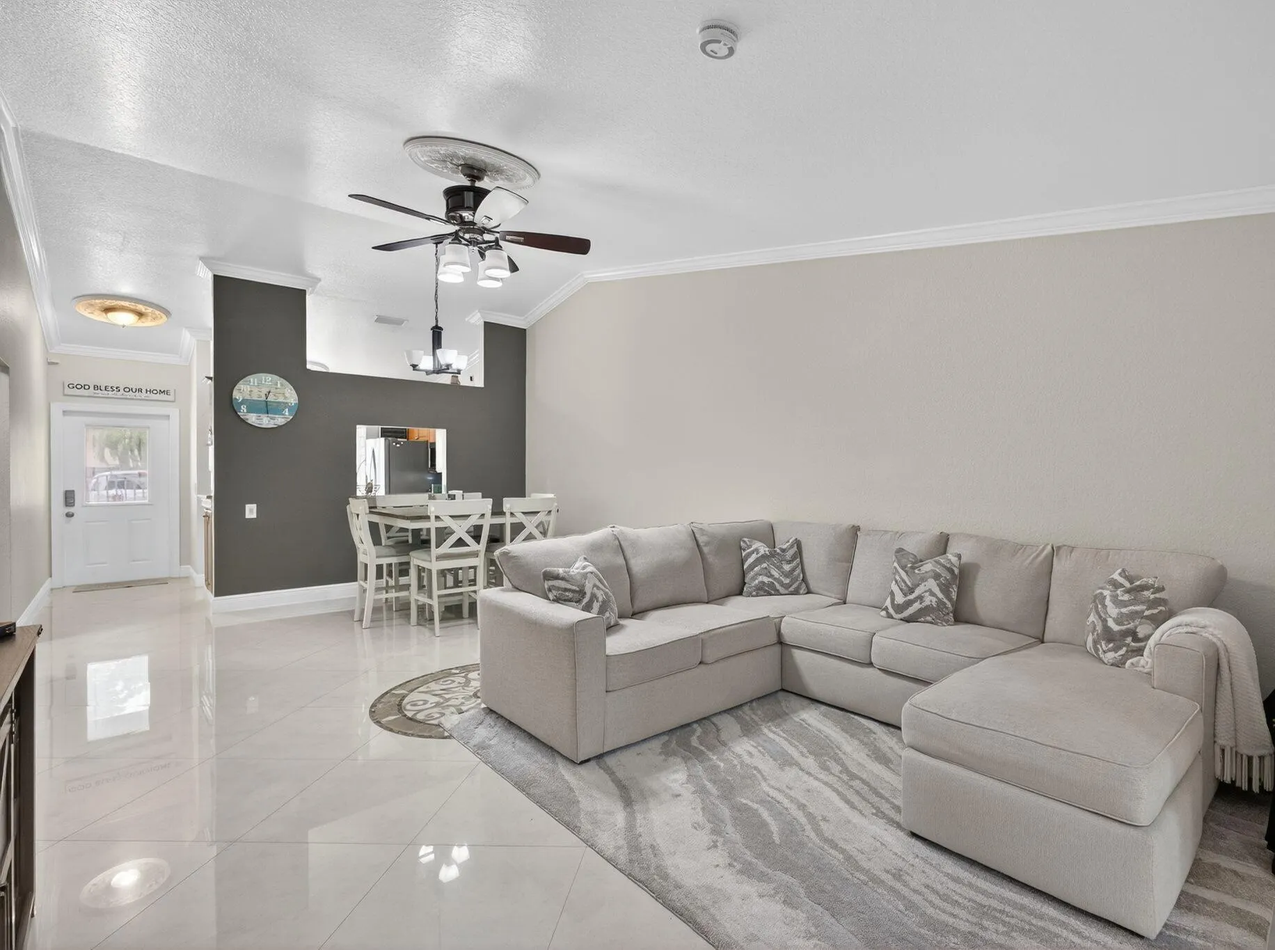 606 Sea Pine Way, #B