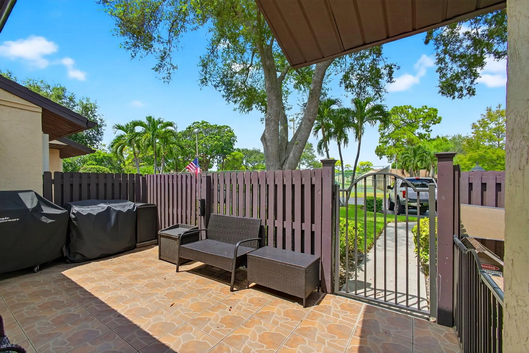 606 Sea Pine Way, #B