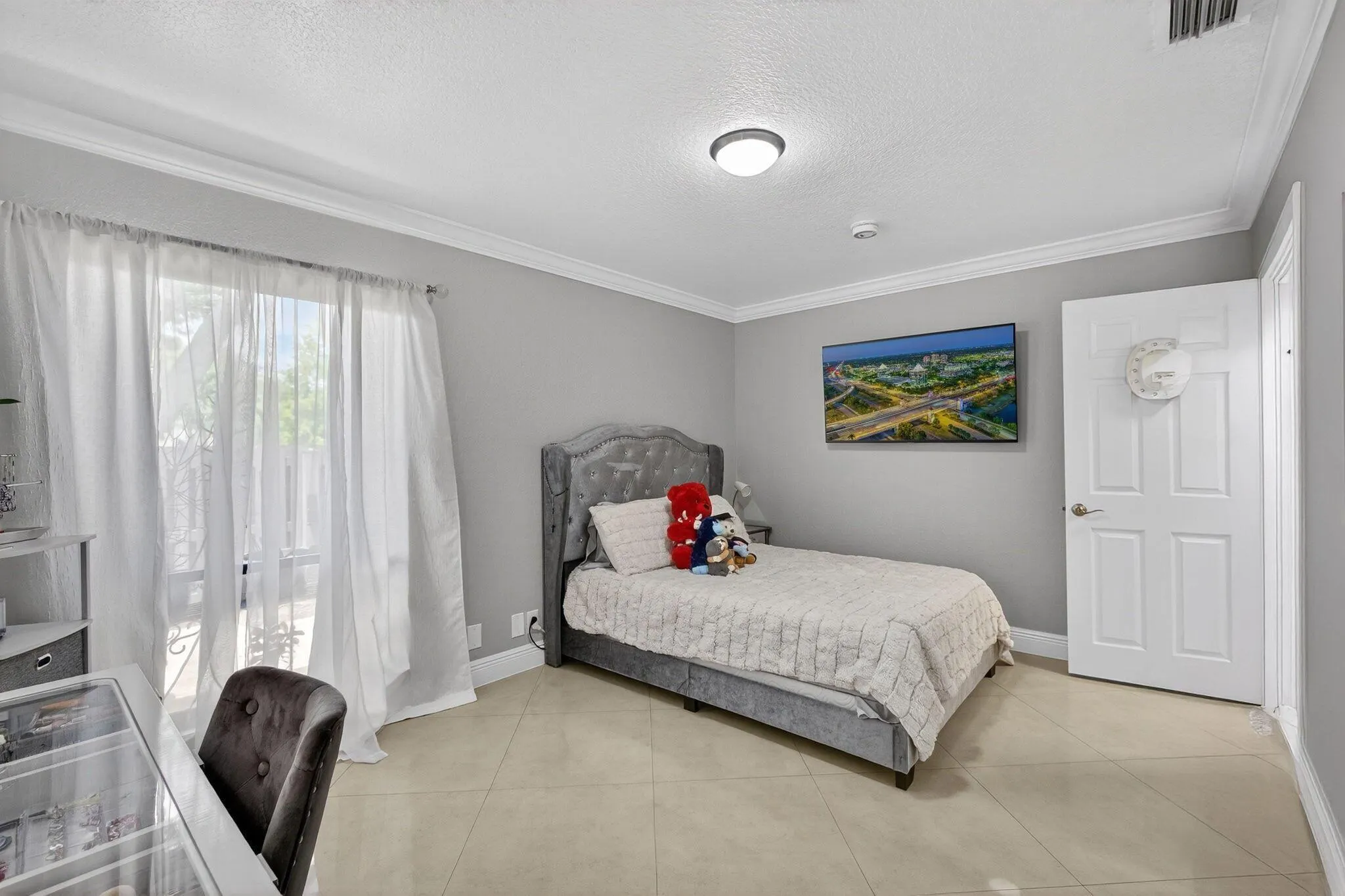 606 Sea Pine Way, #B