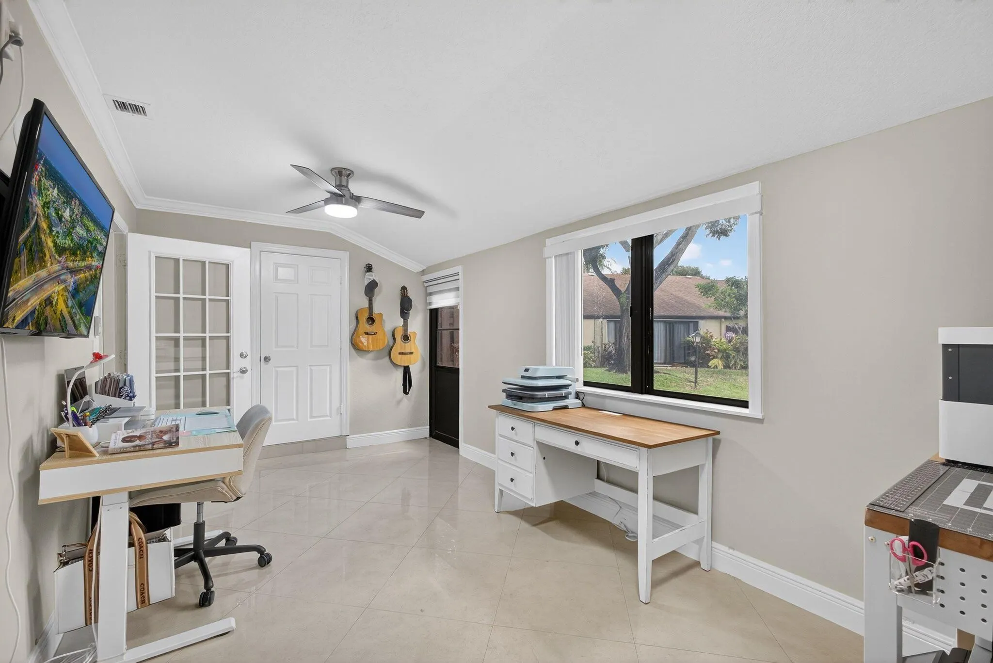 606 Sea Pine Way, #B