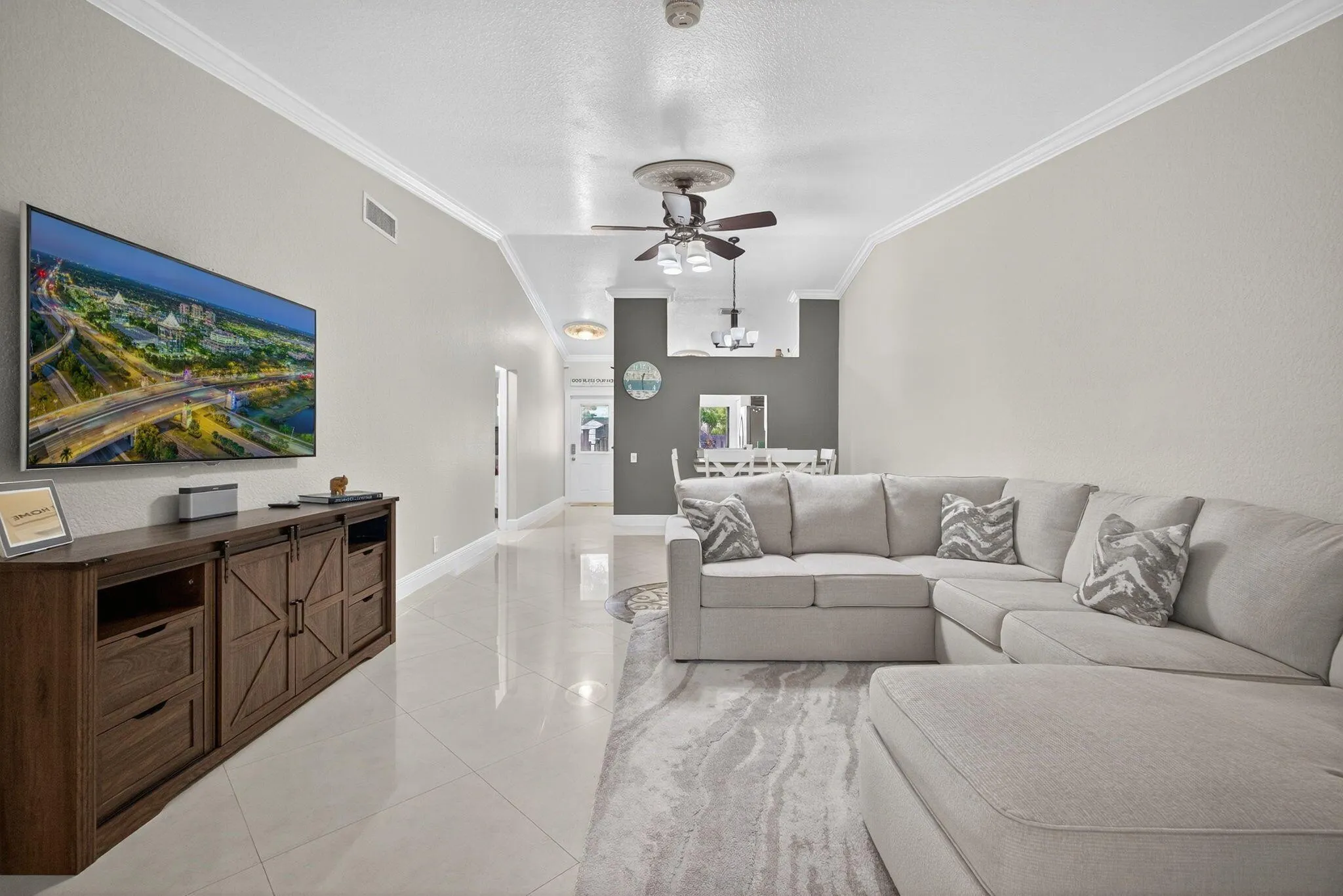 606 Sea Pine Way, #B