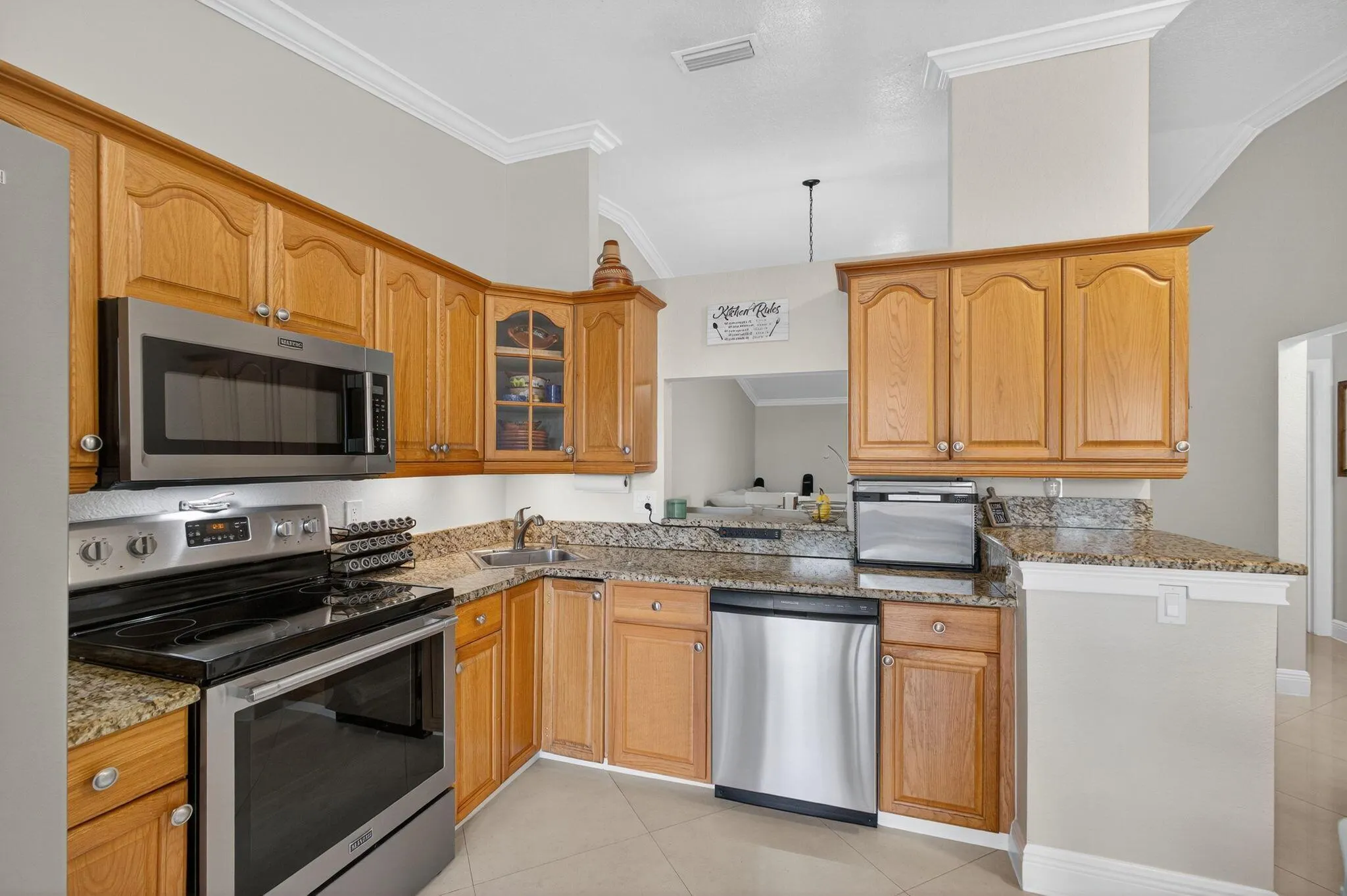606 Sea Pine Way, #B