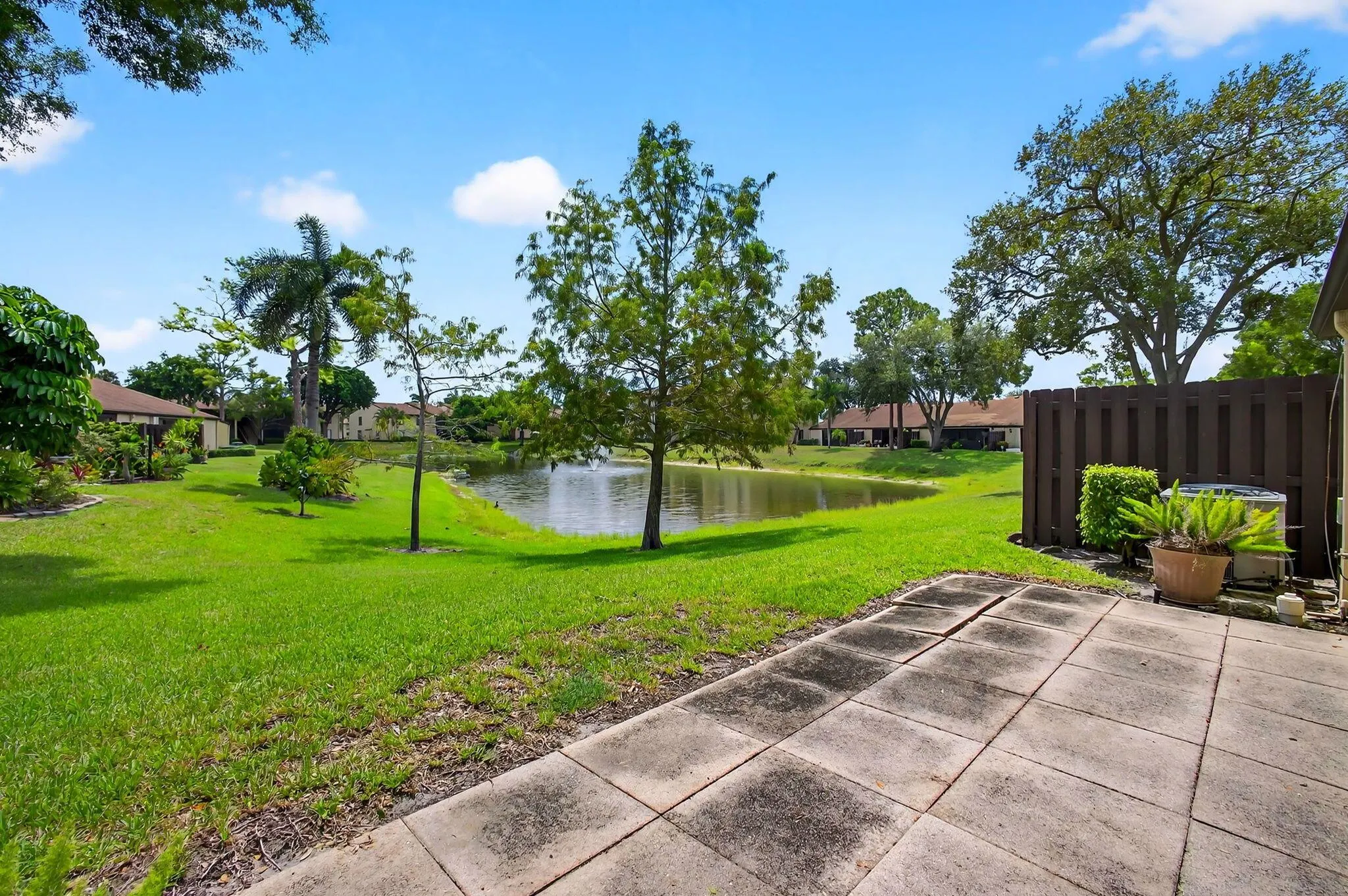 606 Sea Pine Way, #B