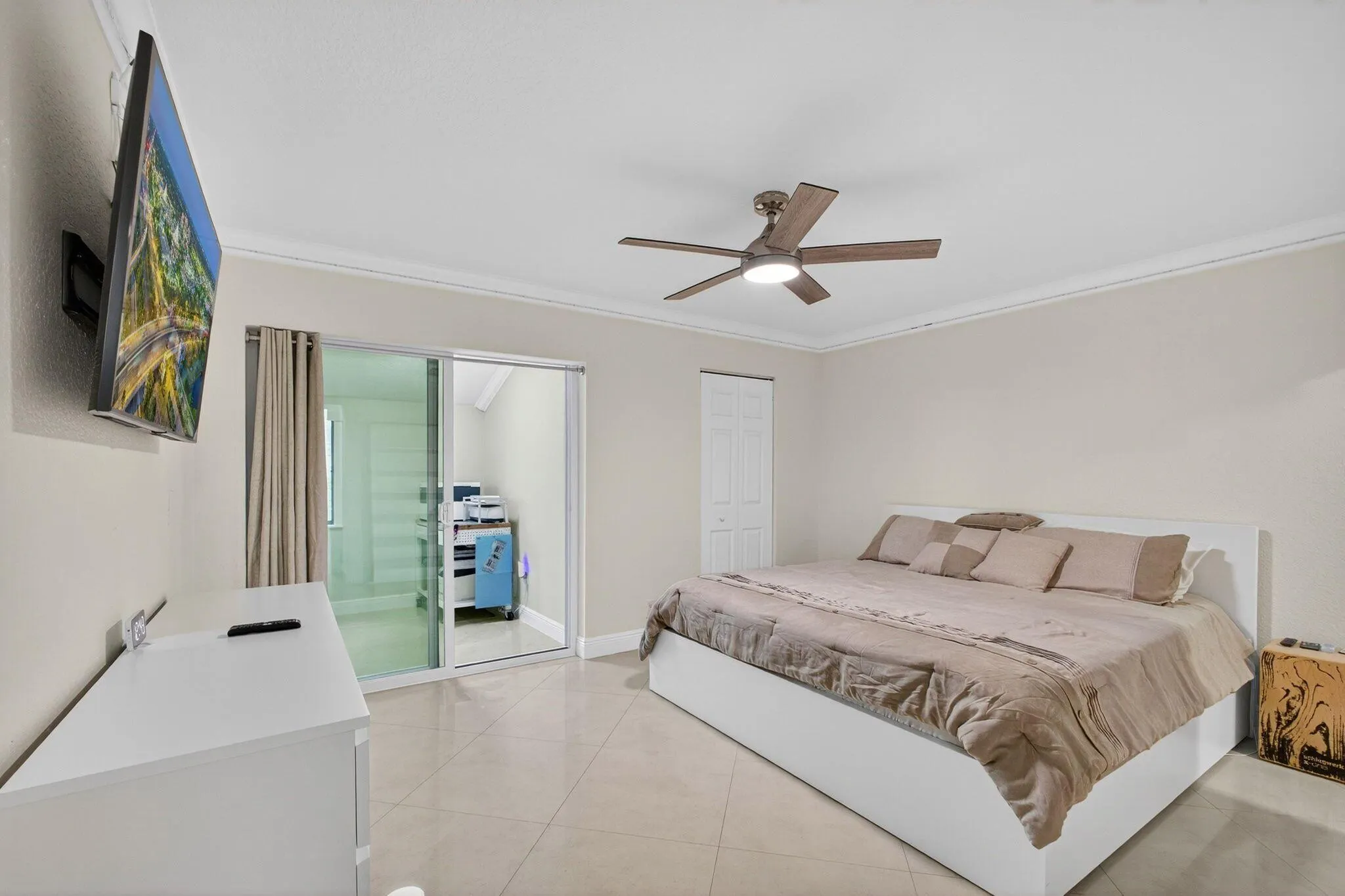 606 Sea Pine Way, #B