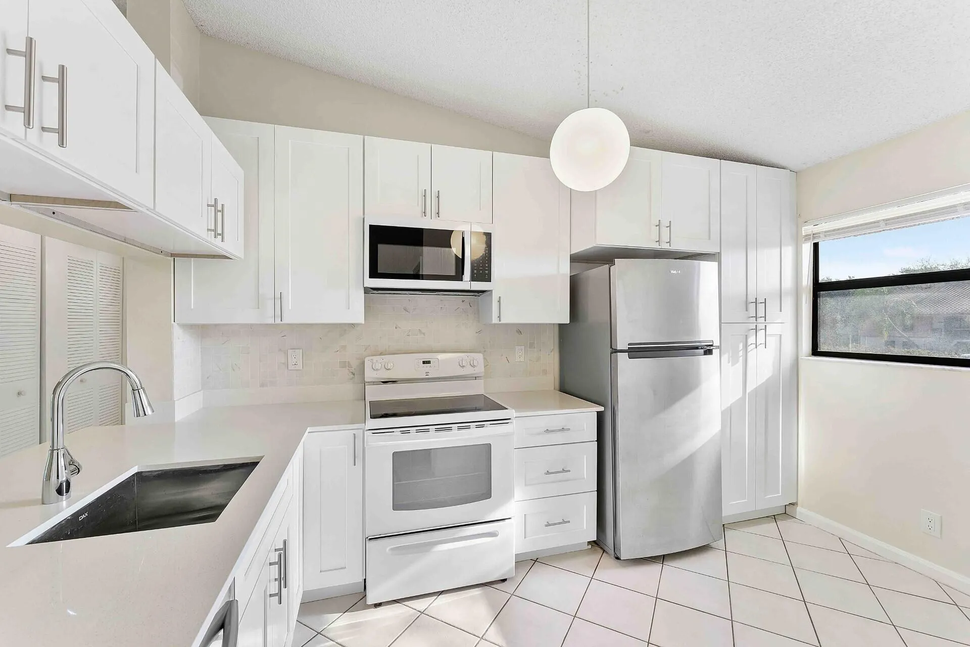 3375 Jaywood Terrace, #2050
