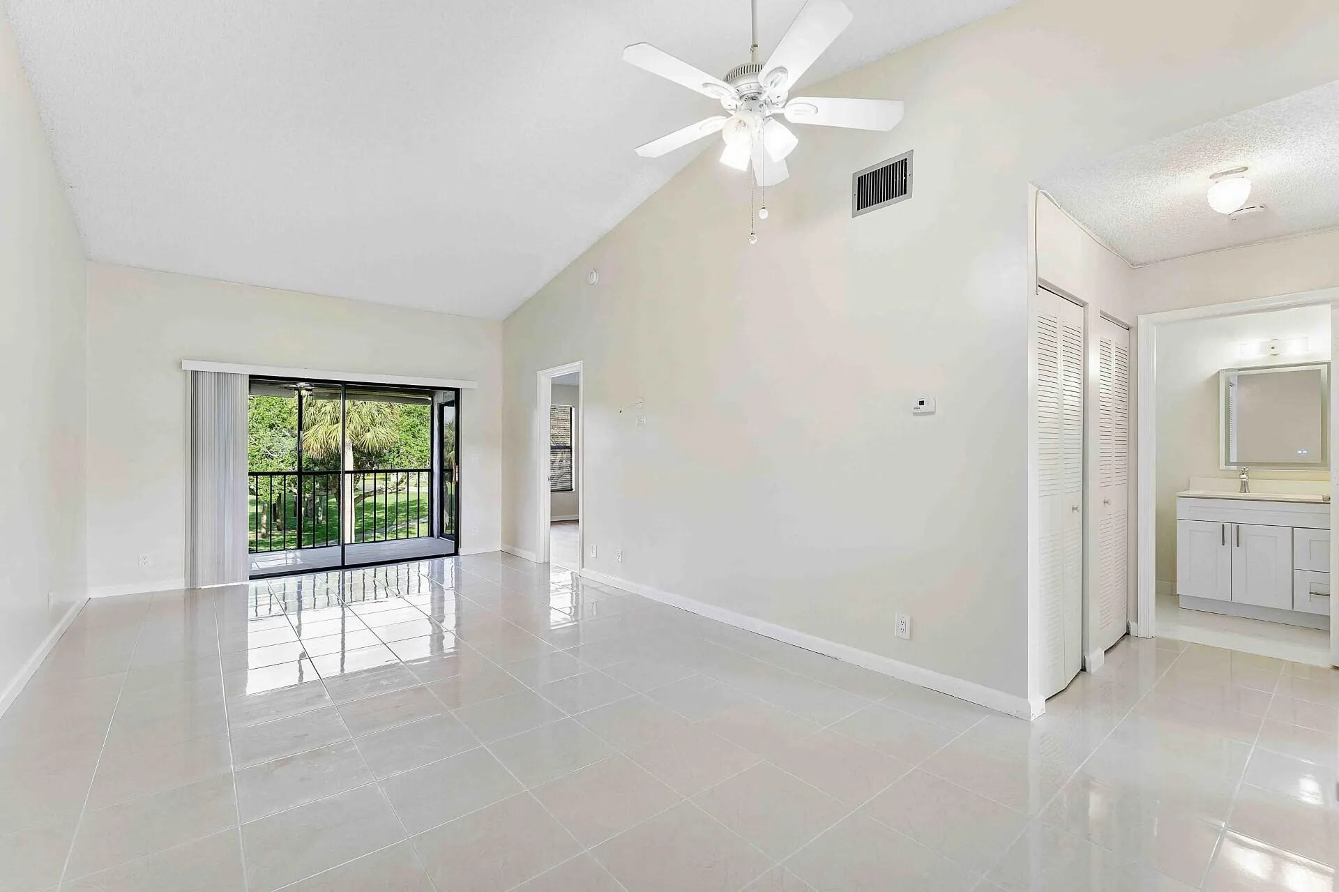 3375 Jaywood Terrace, #2050