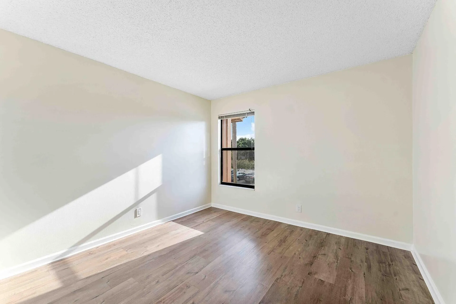 3375 Jaywood Terrace, #2050