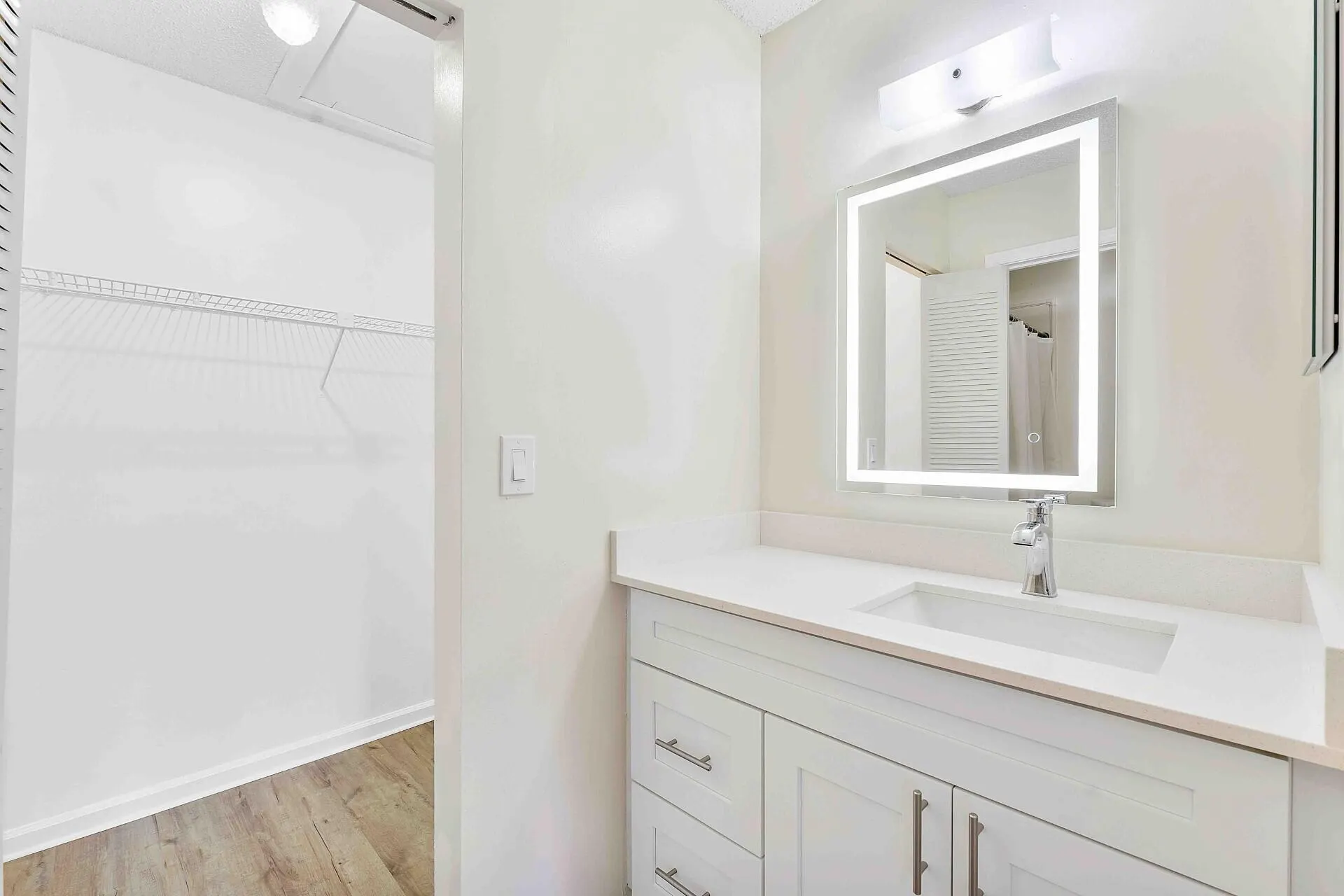 3375 Jaywood Terrace, #2050