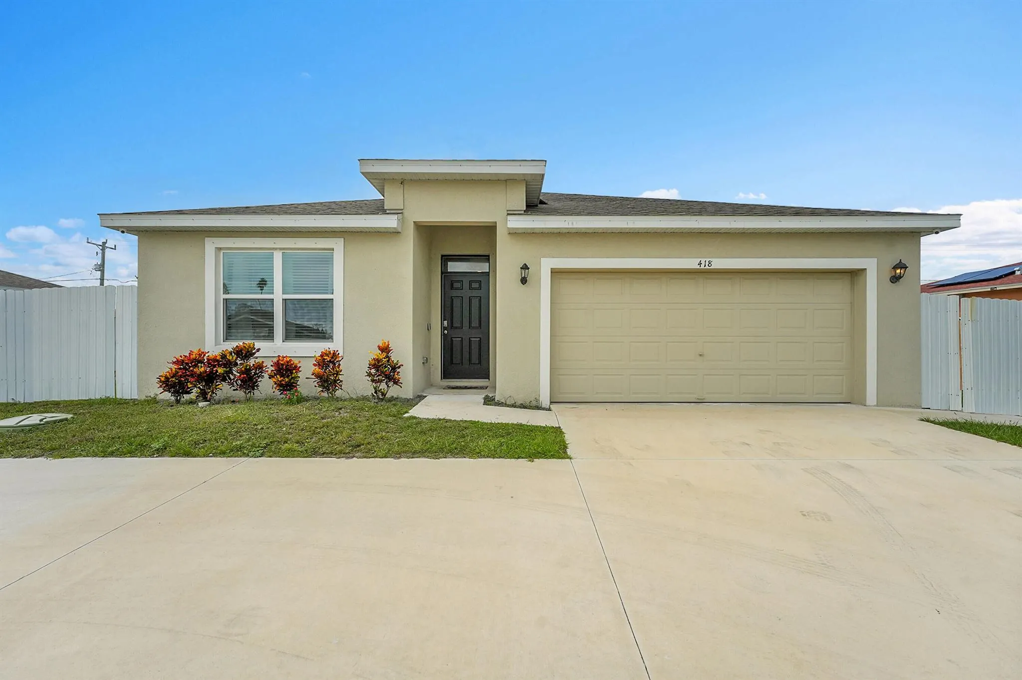 418 NW Airoso Boulevard