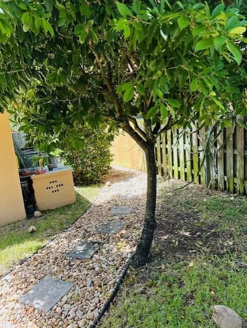 5245 Sancerre Circle