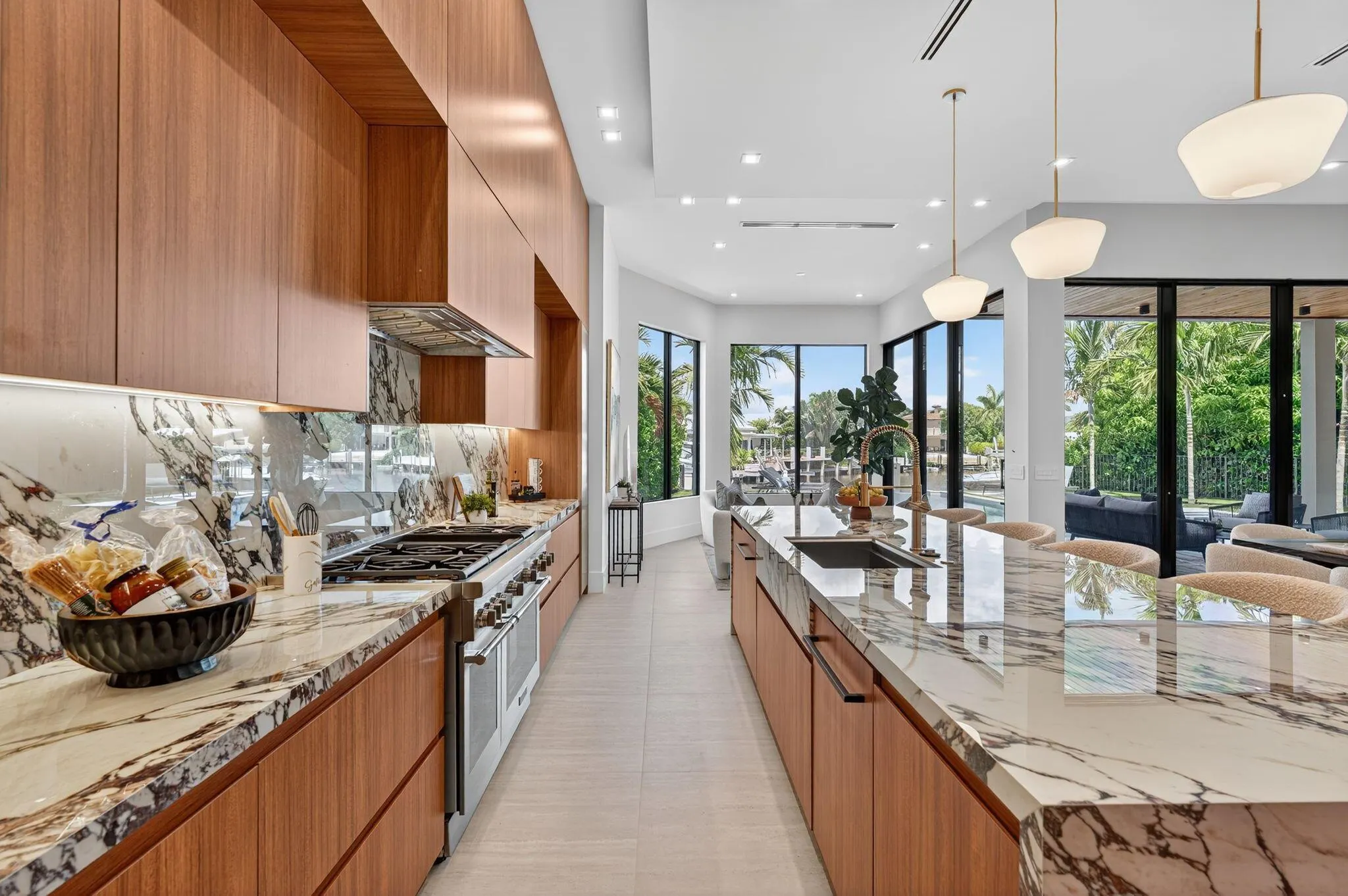 721 NE 34th Street