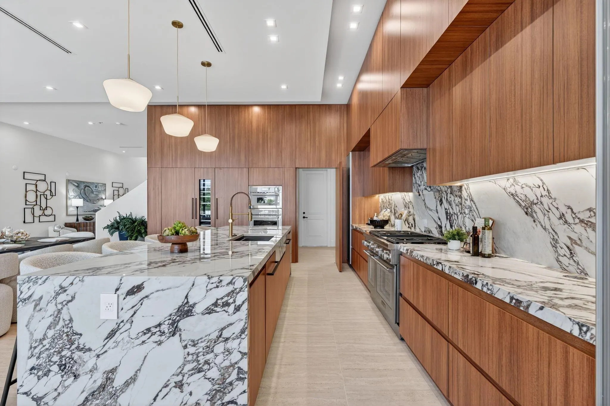 721 NE 34th Street
