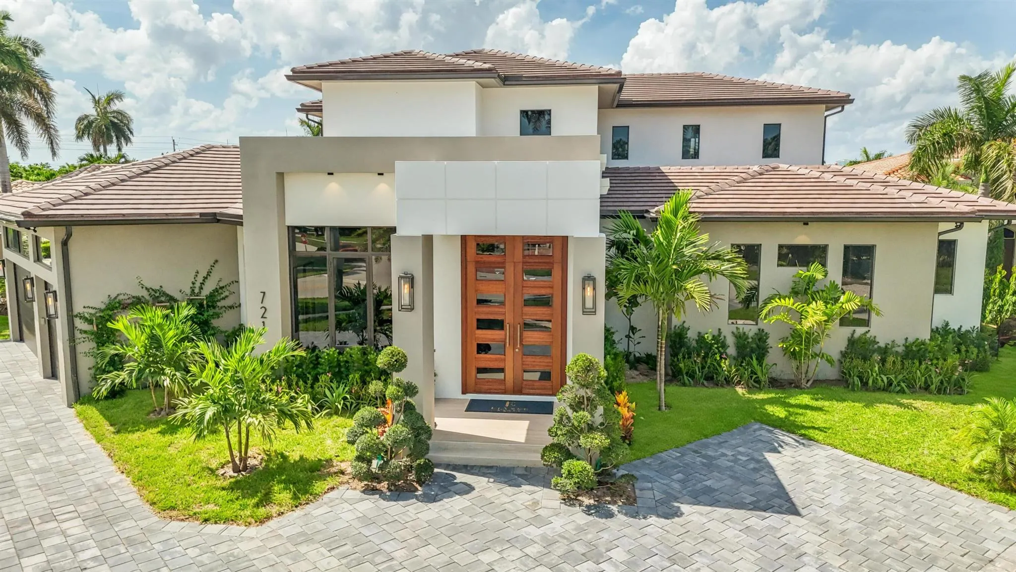 721 NE 34th Street