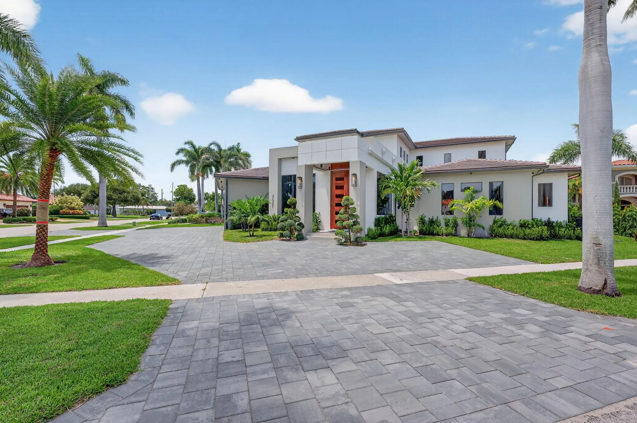 721 NE 34th Street
