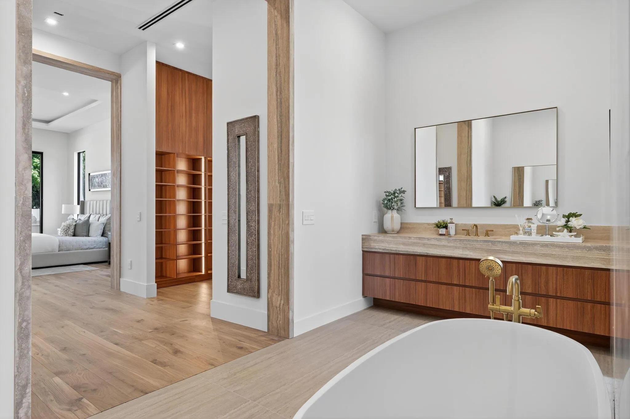 721 NE 34th Street