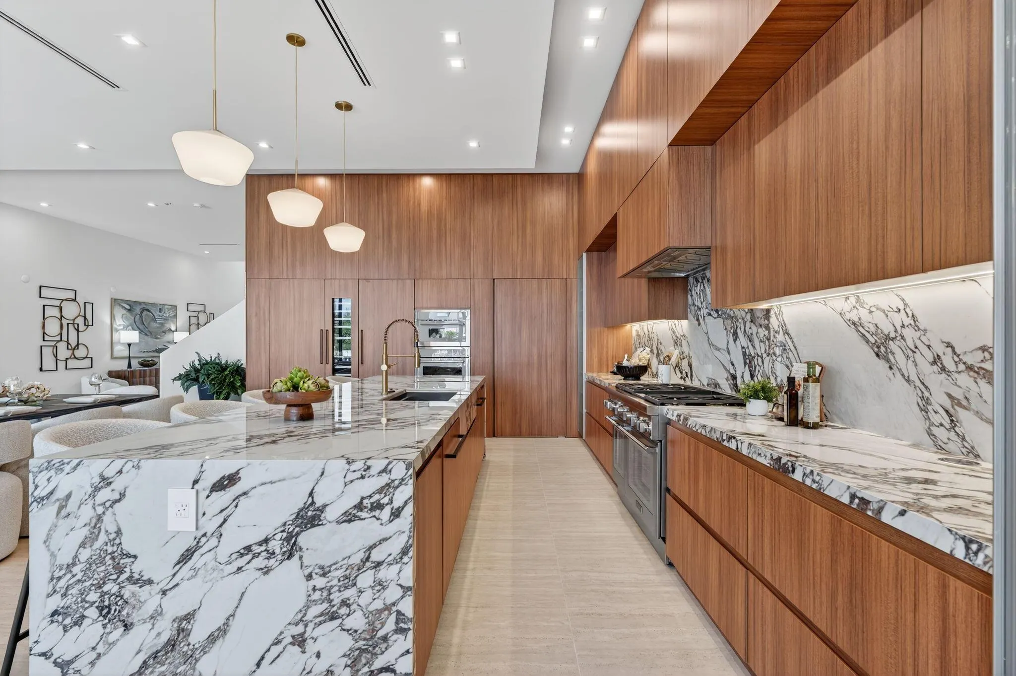 721 NE 34th Street