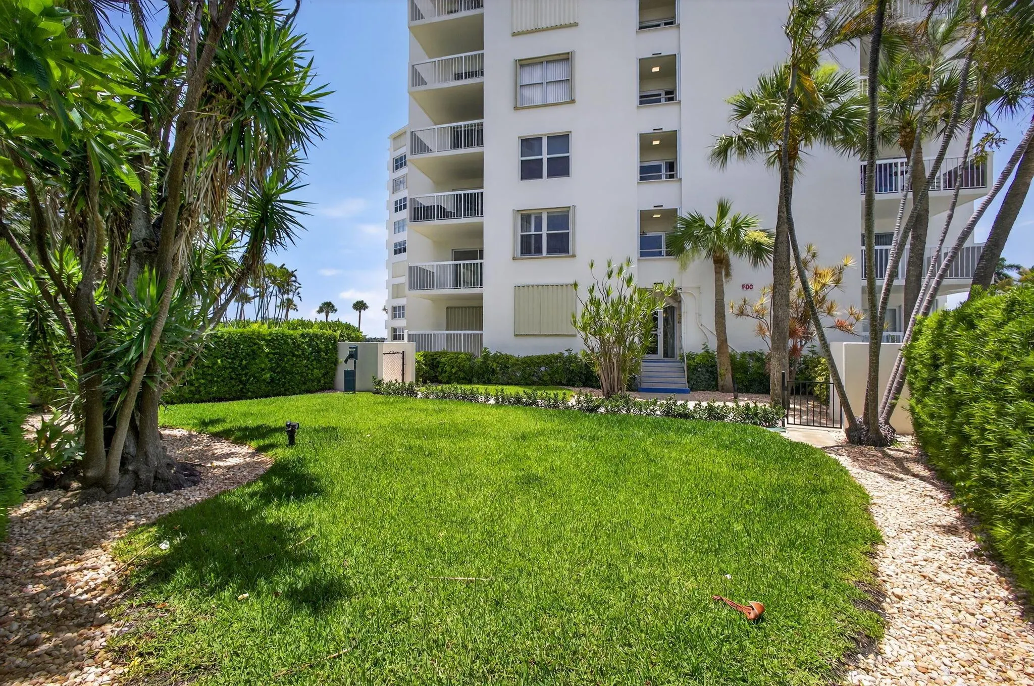 2600 N Flagler 907 Drive, #907