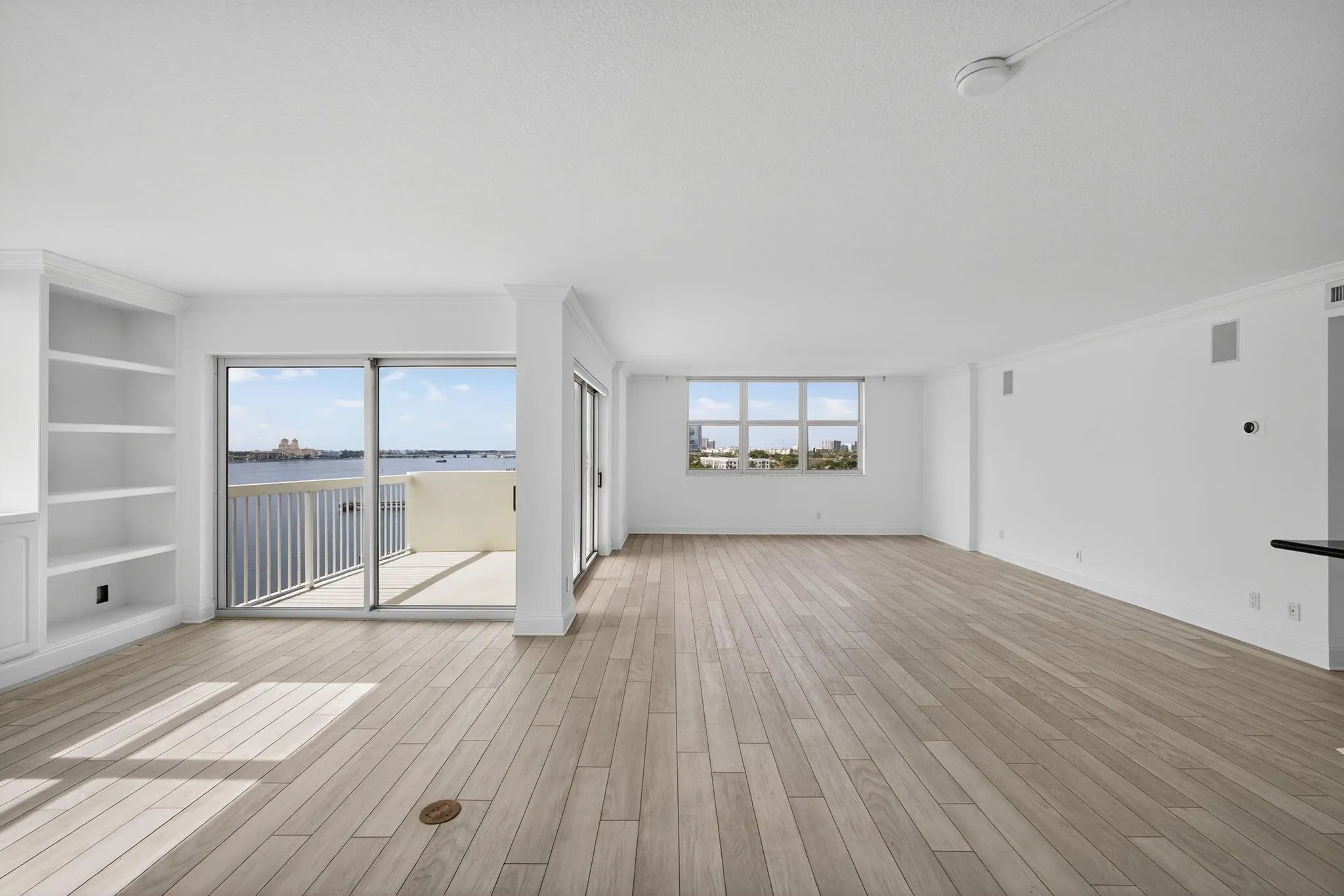 2600 N Flagler 907 Drive, #907