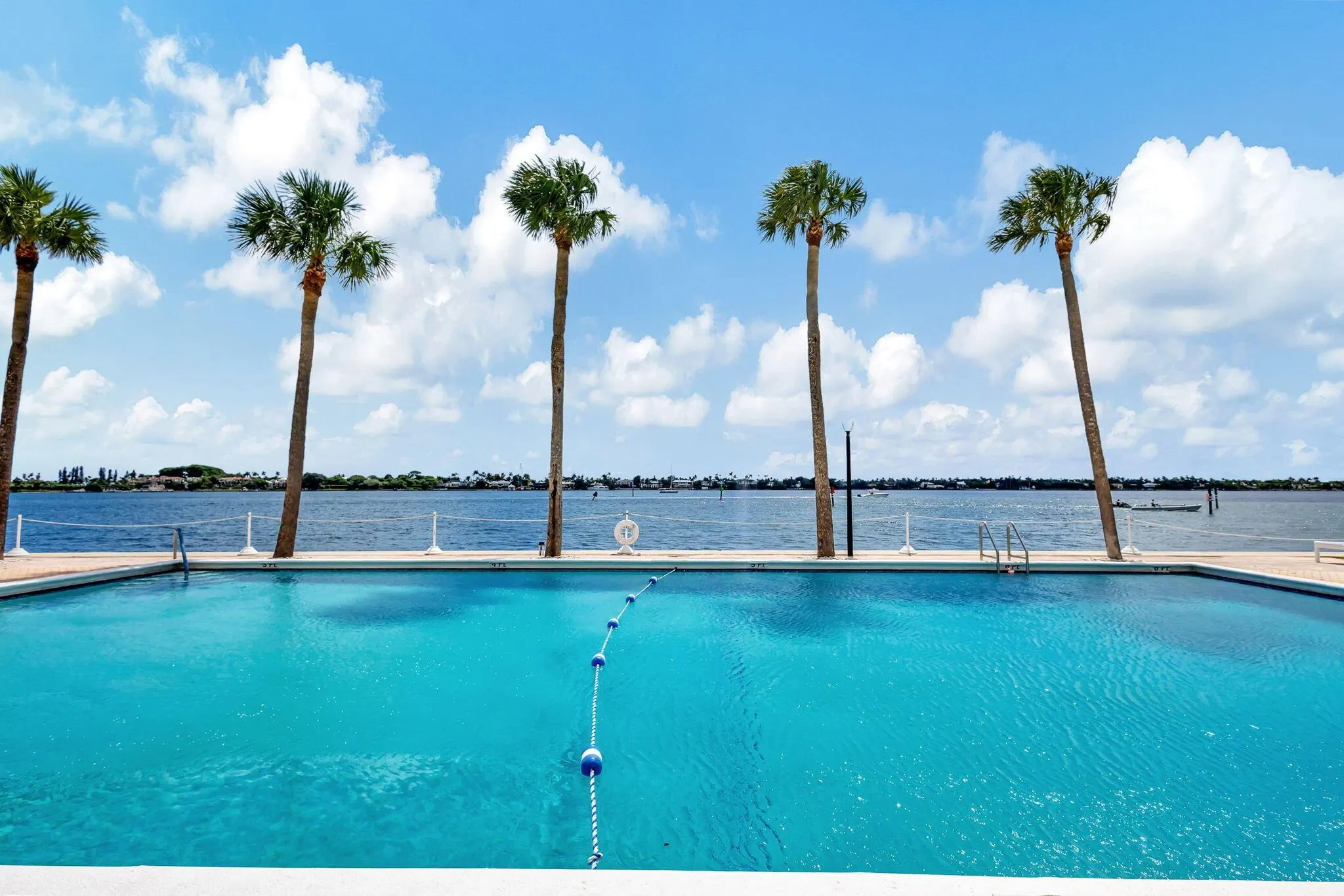 2600 N Flagler 907 Drive, #907