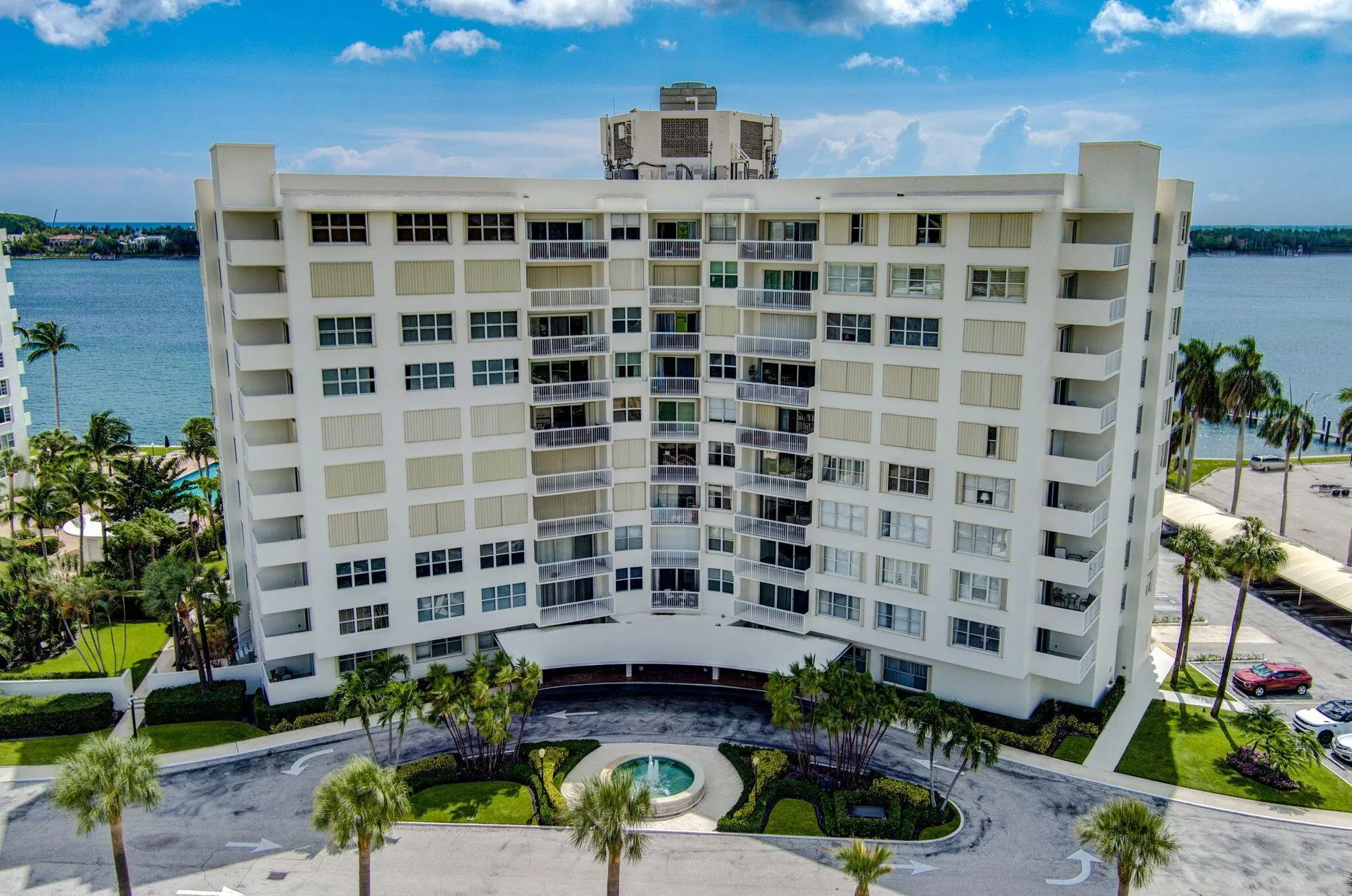 2600 N Flagler 907 Drive, #907