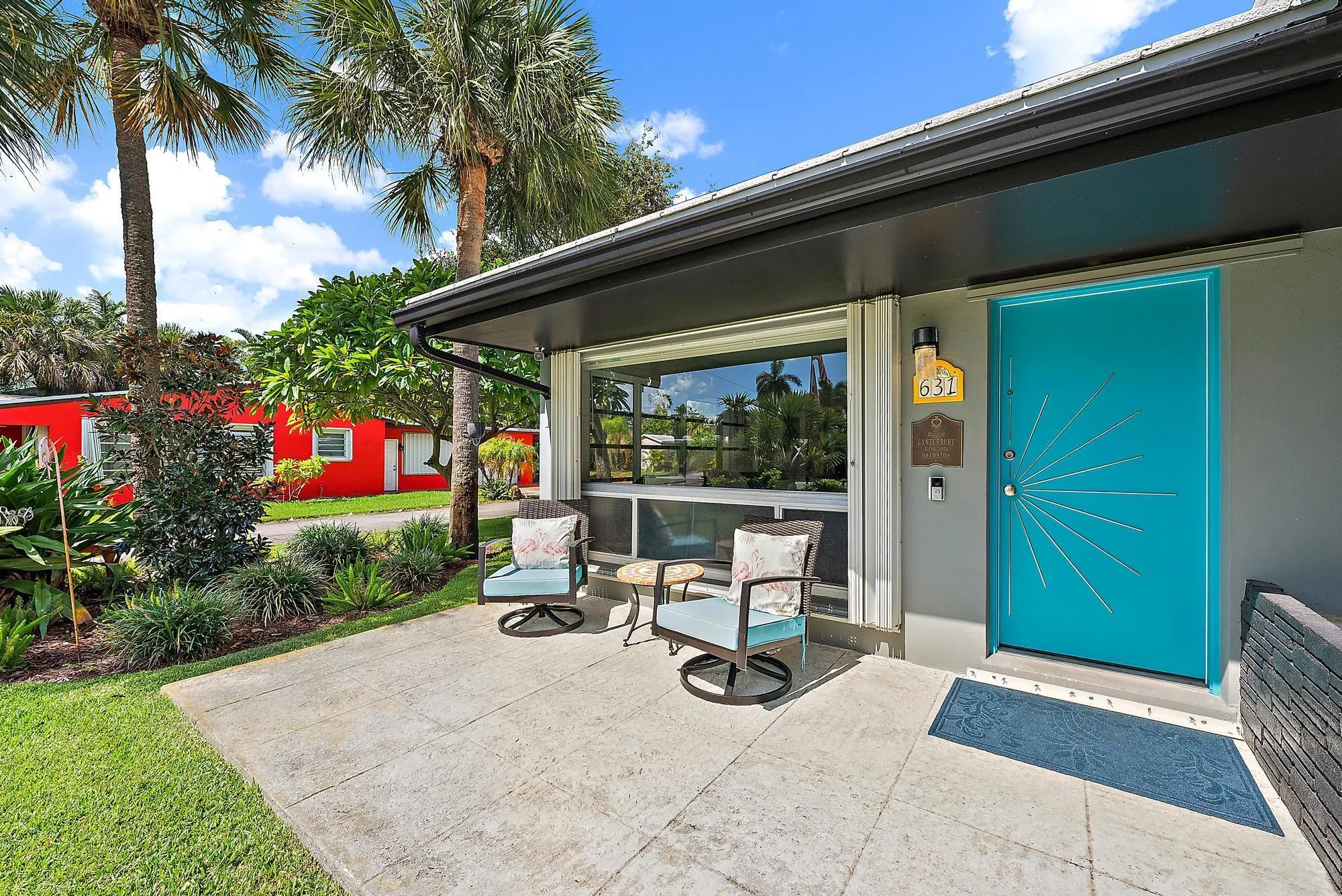 631 S Palmway