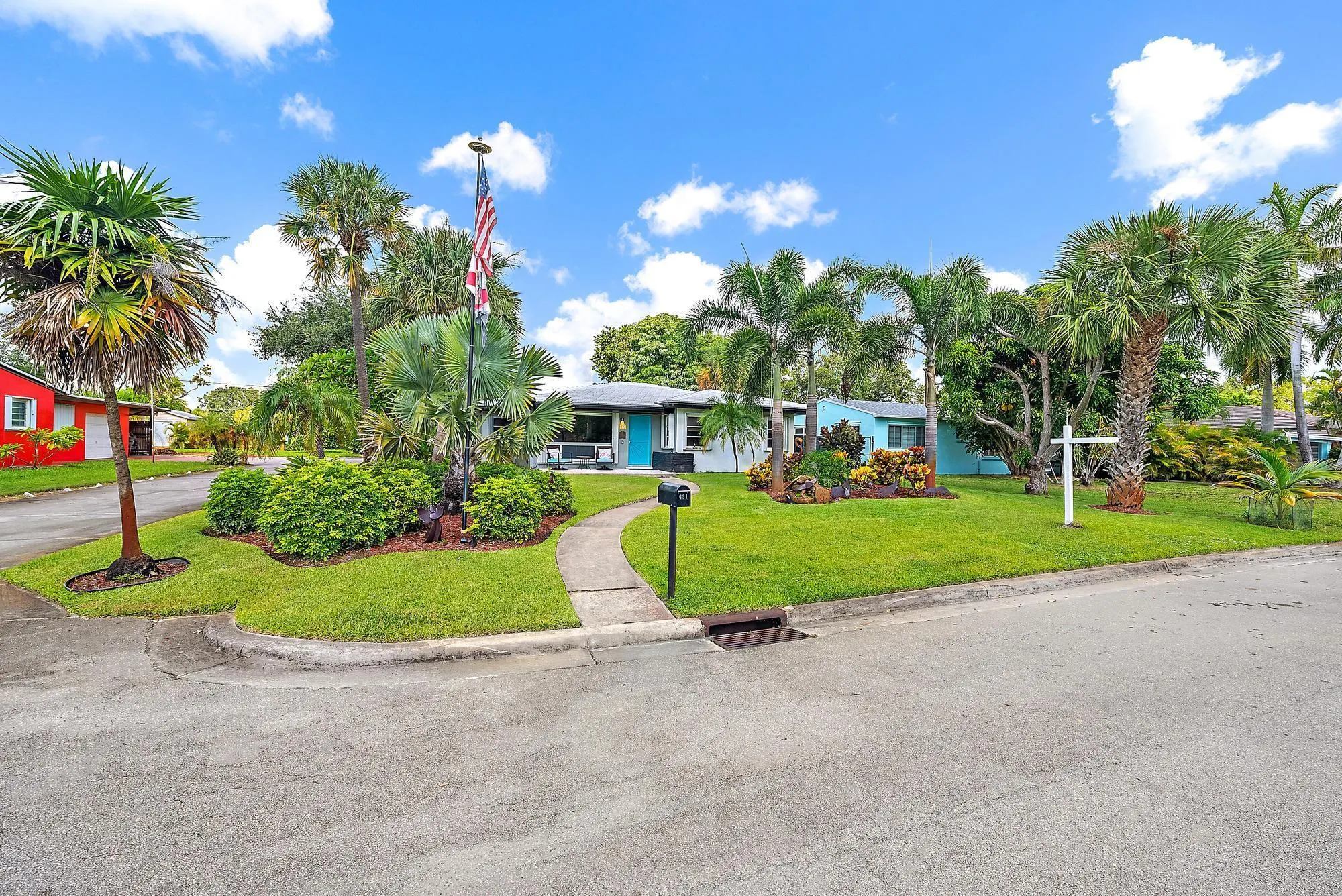 631 S Palmway