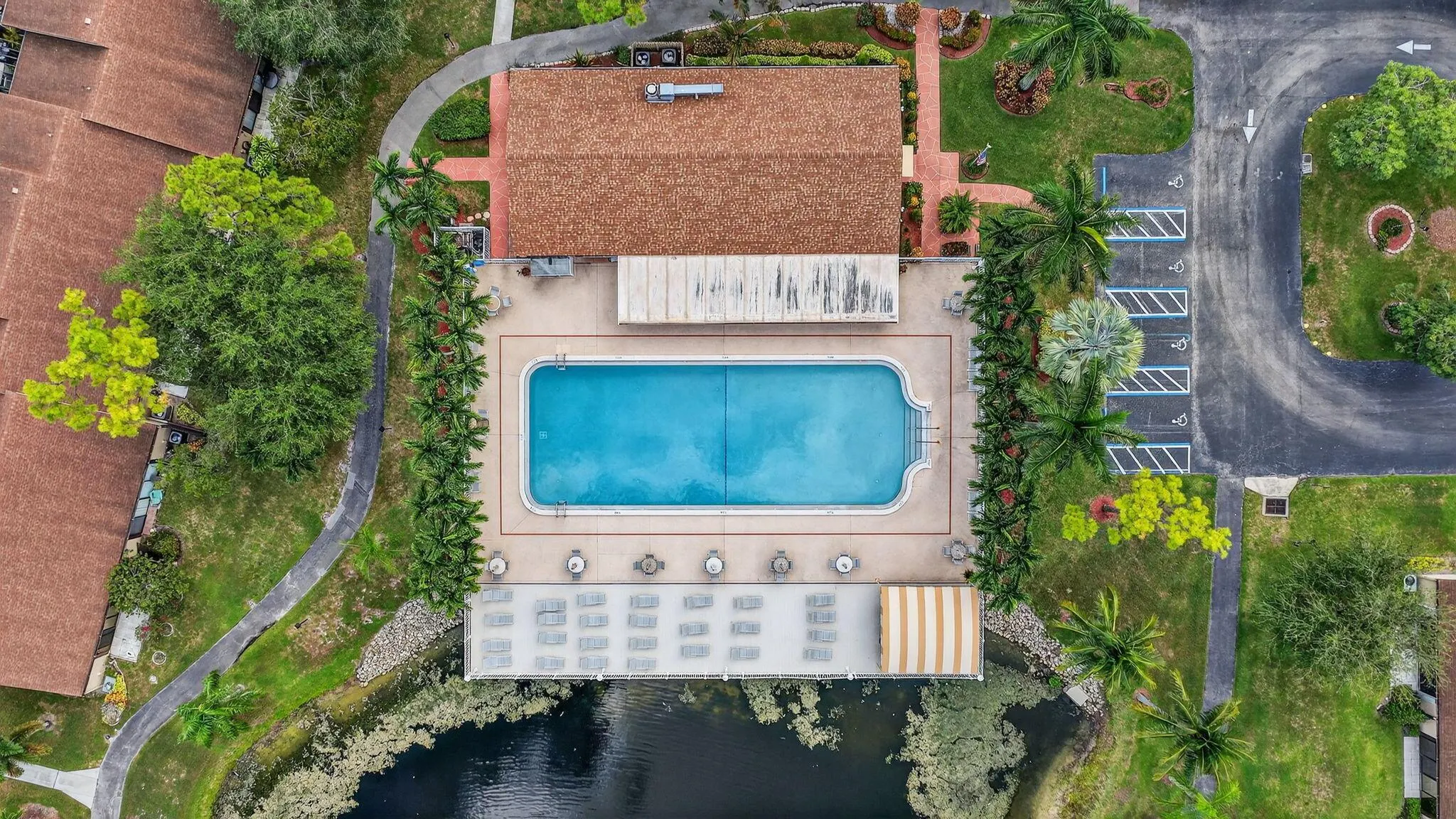 610 Sea Pine Way, #E2