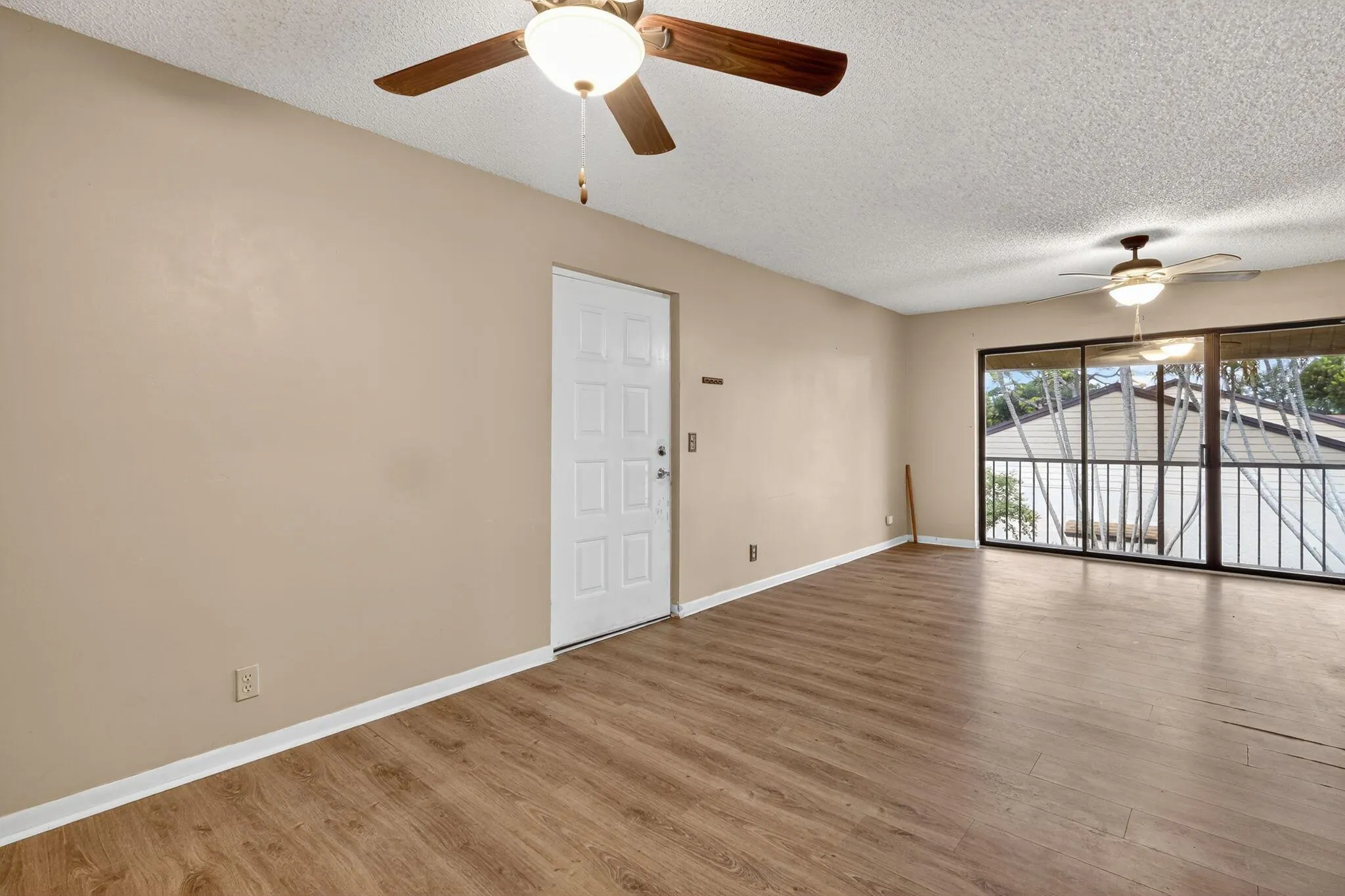 610 Sea Pine Way, #E2