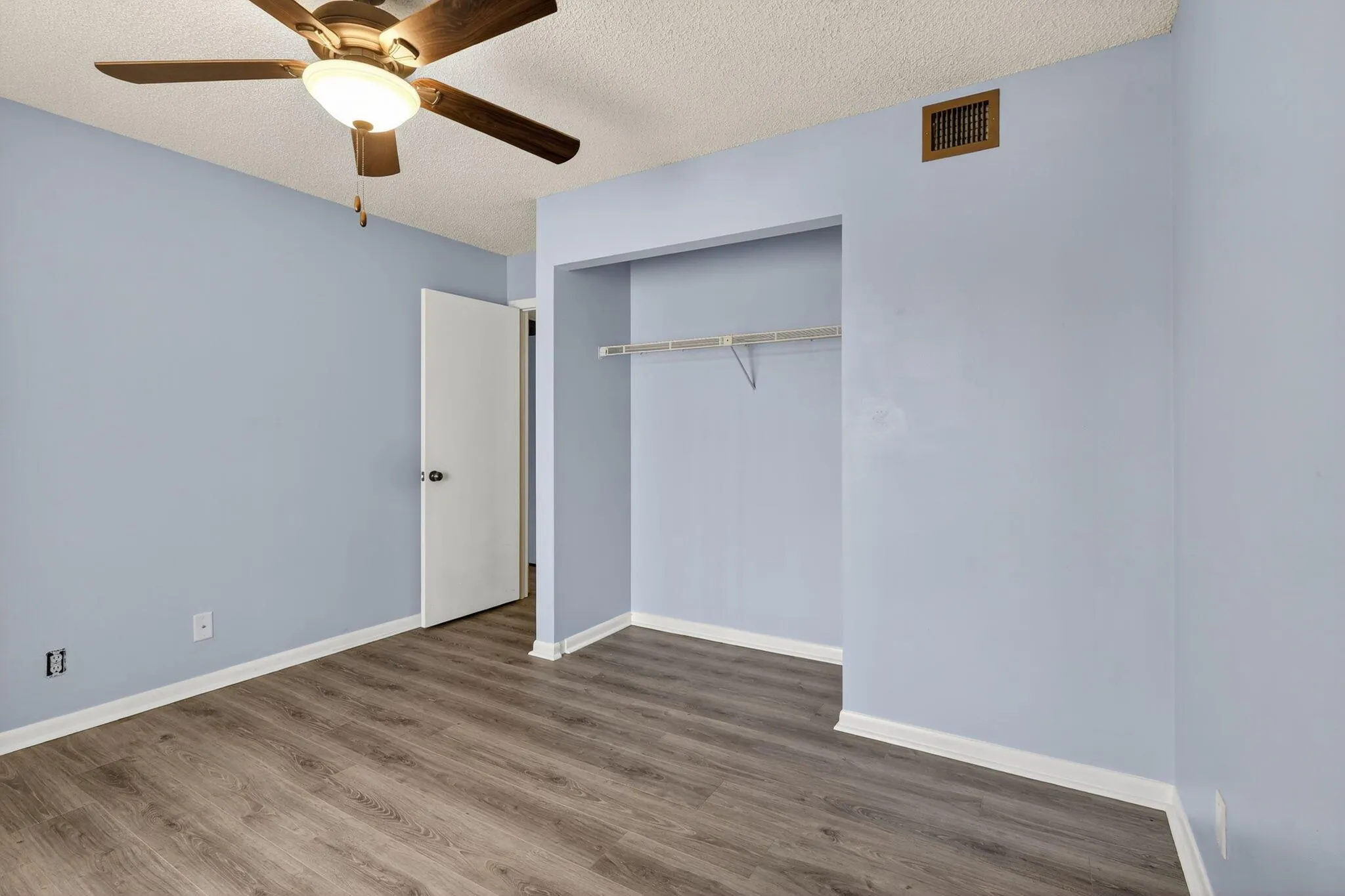 610 Sea Pine Way, #E2