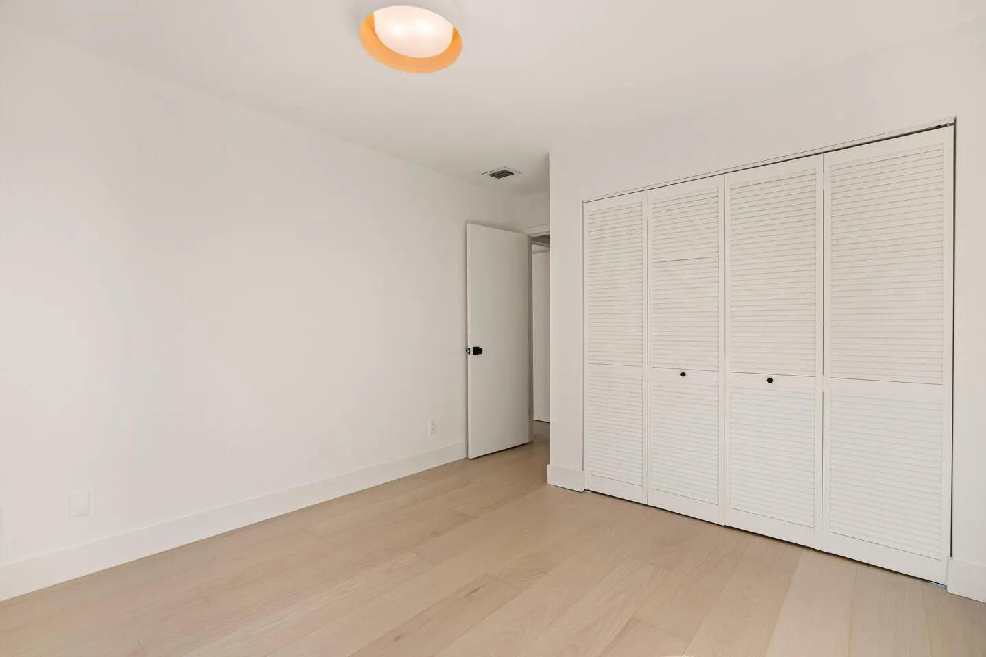 428 SW Akron Avenue, #1a