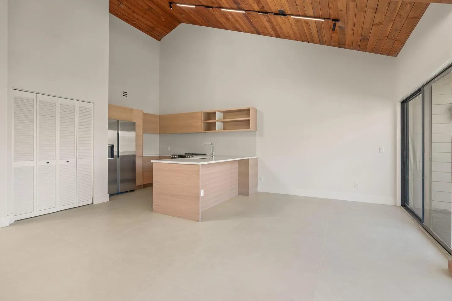 428 SW Akron Avenue, #1a