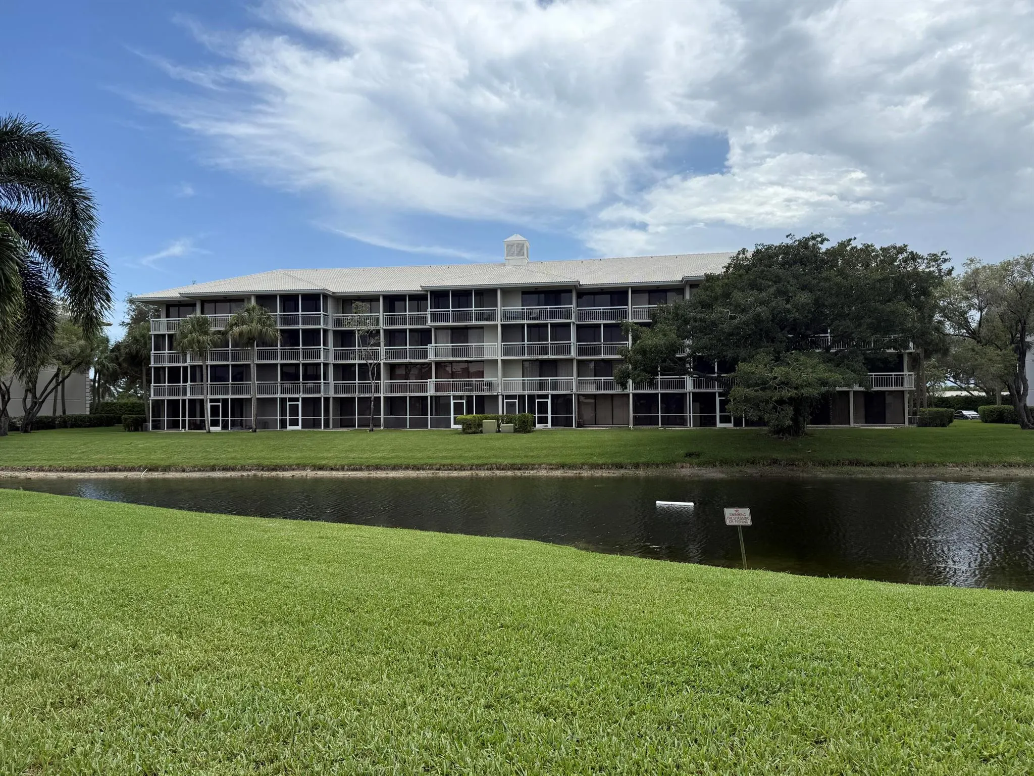 6073 Balboa Circle, #105