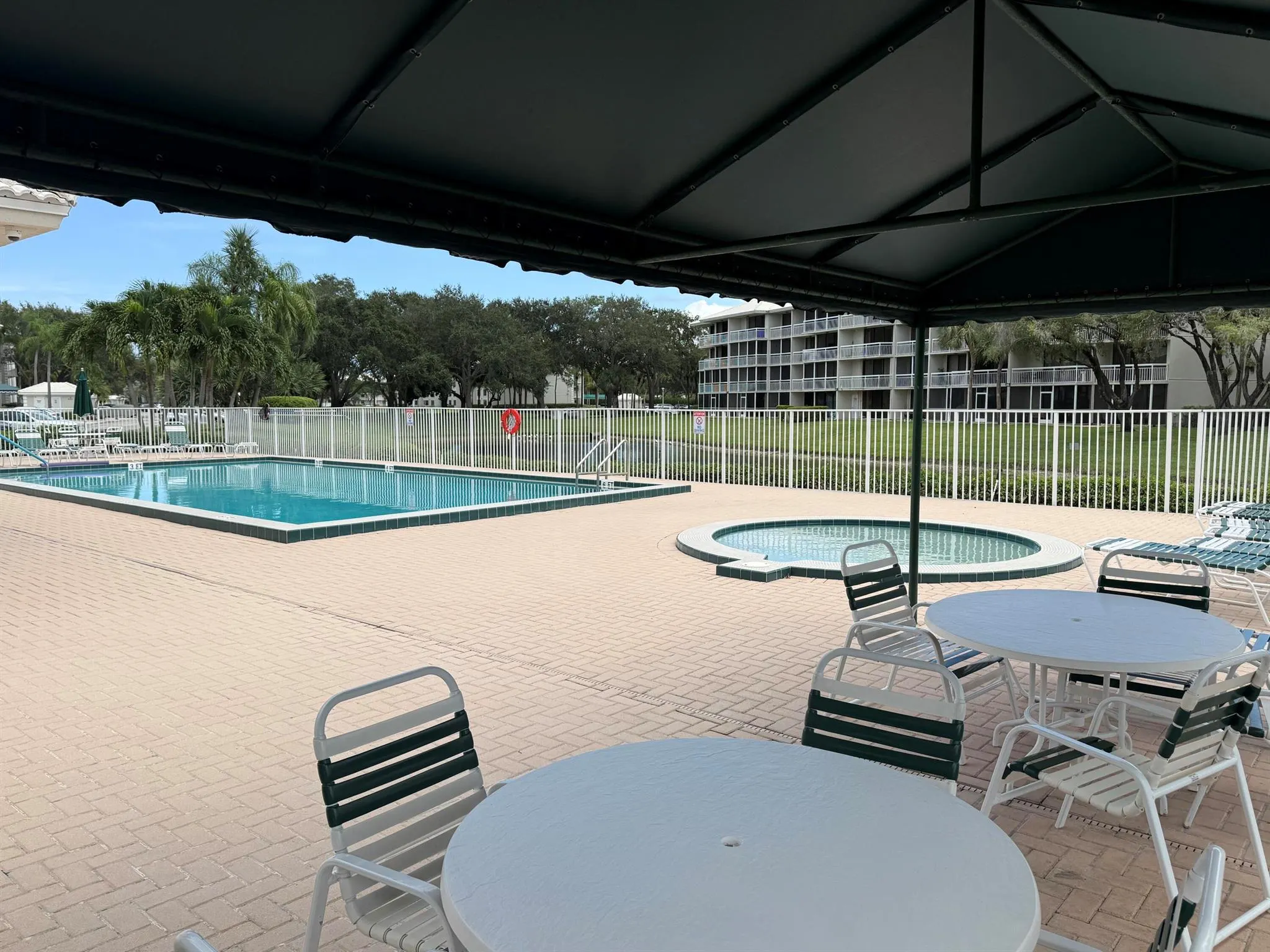 6073 Balboa Circle, #105