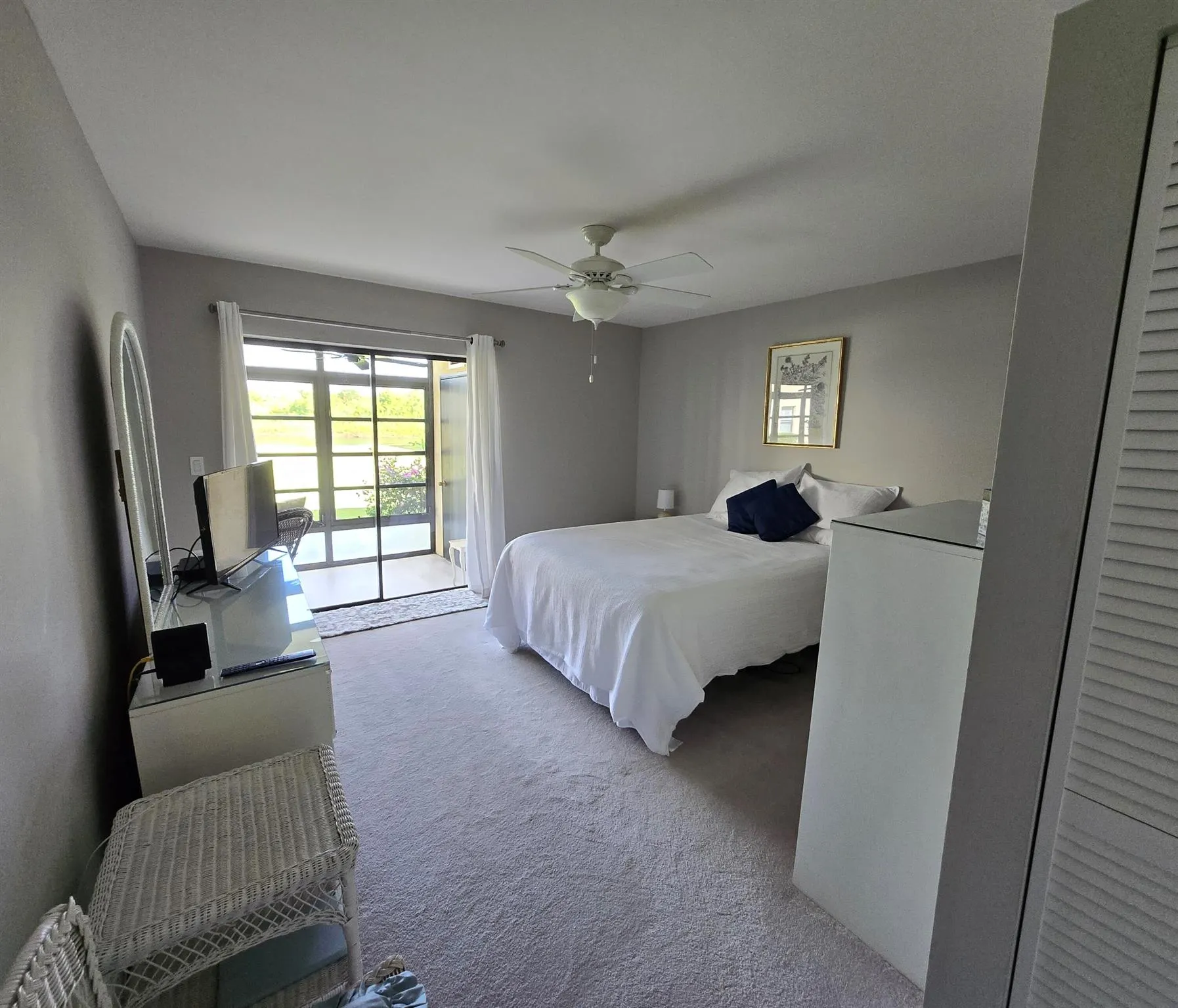 841 SW South River Drive, #102