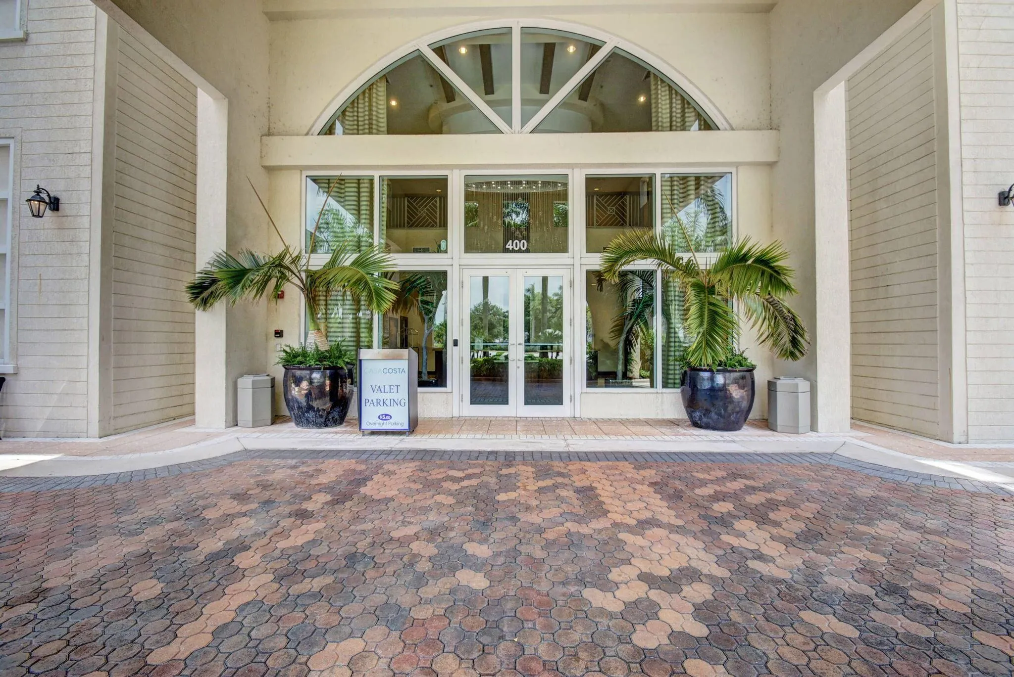 350 N Federal Highway, #103