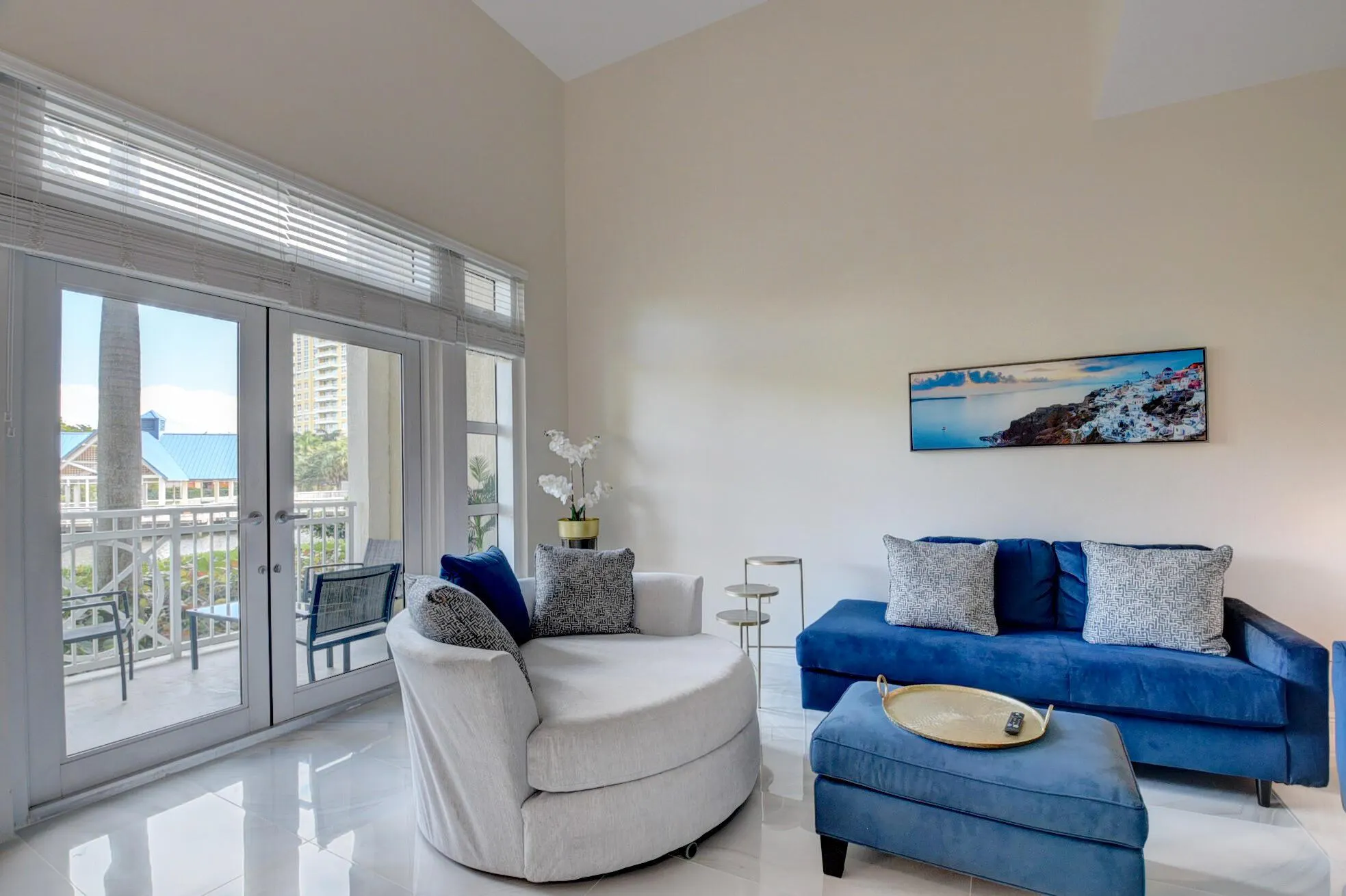 350 N Federal Highway, #103