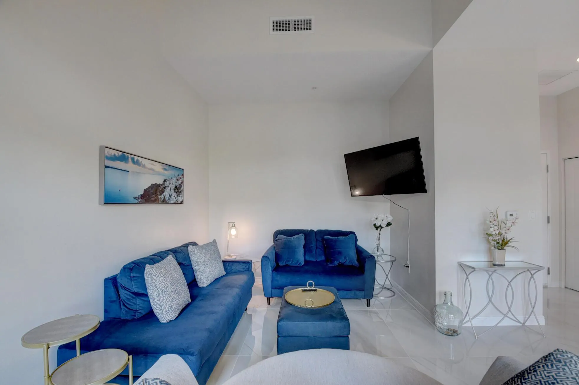 350 N Federal Highway, #103