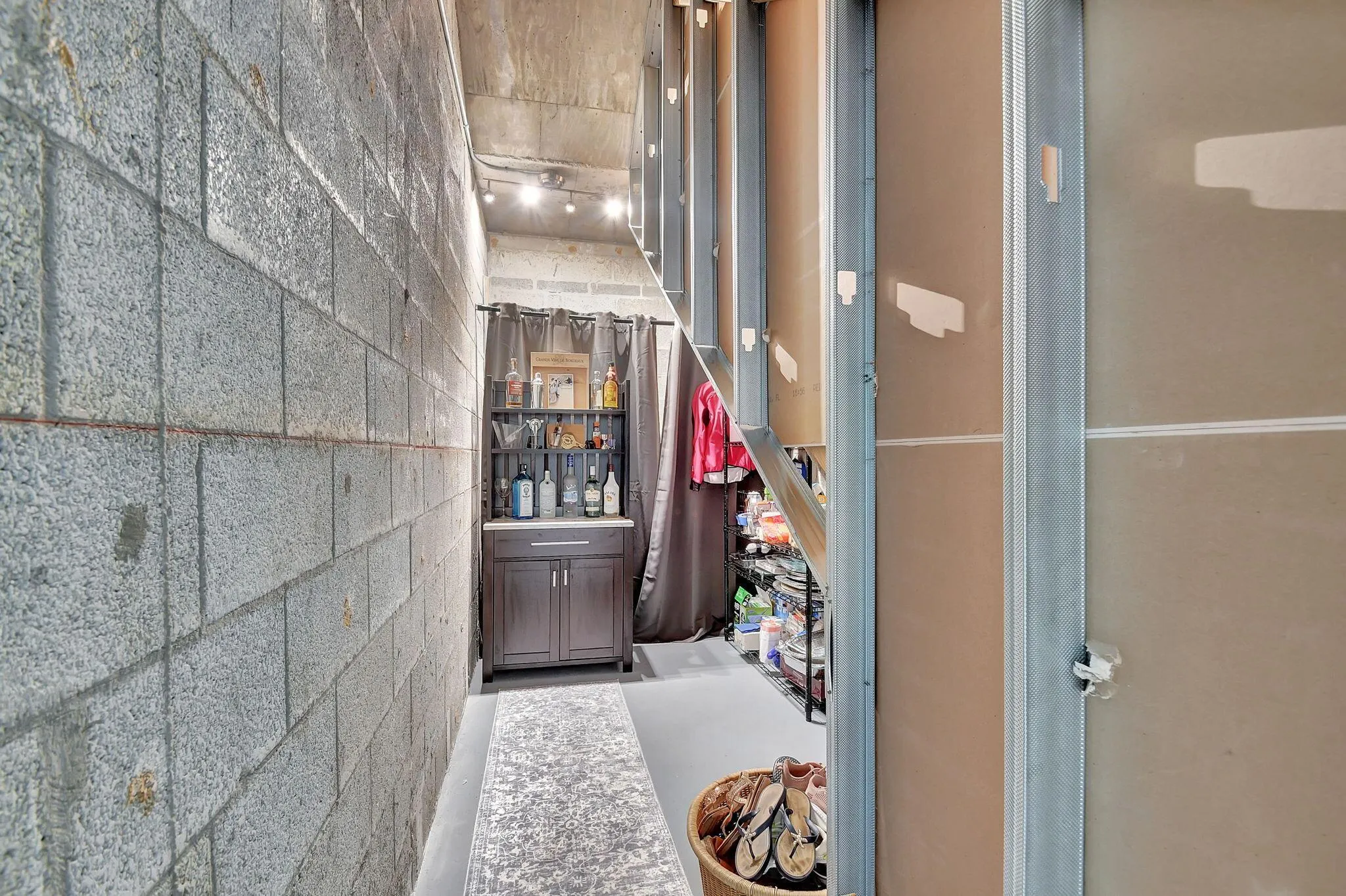 350 N Federal Highway, #103