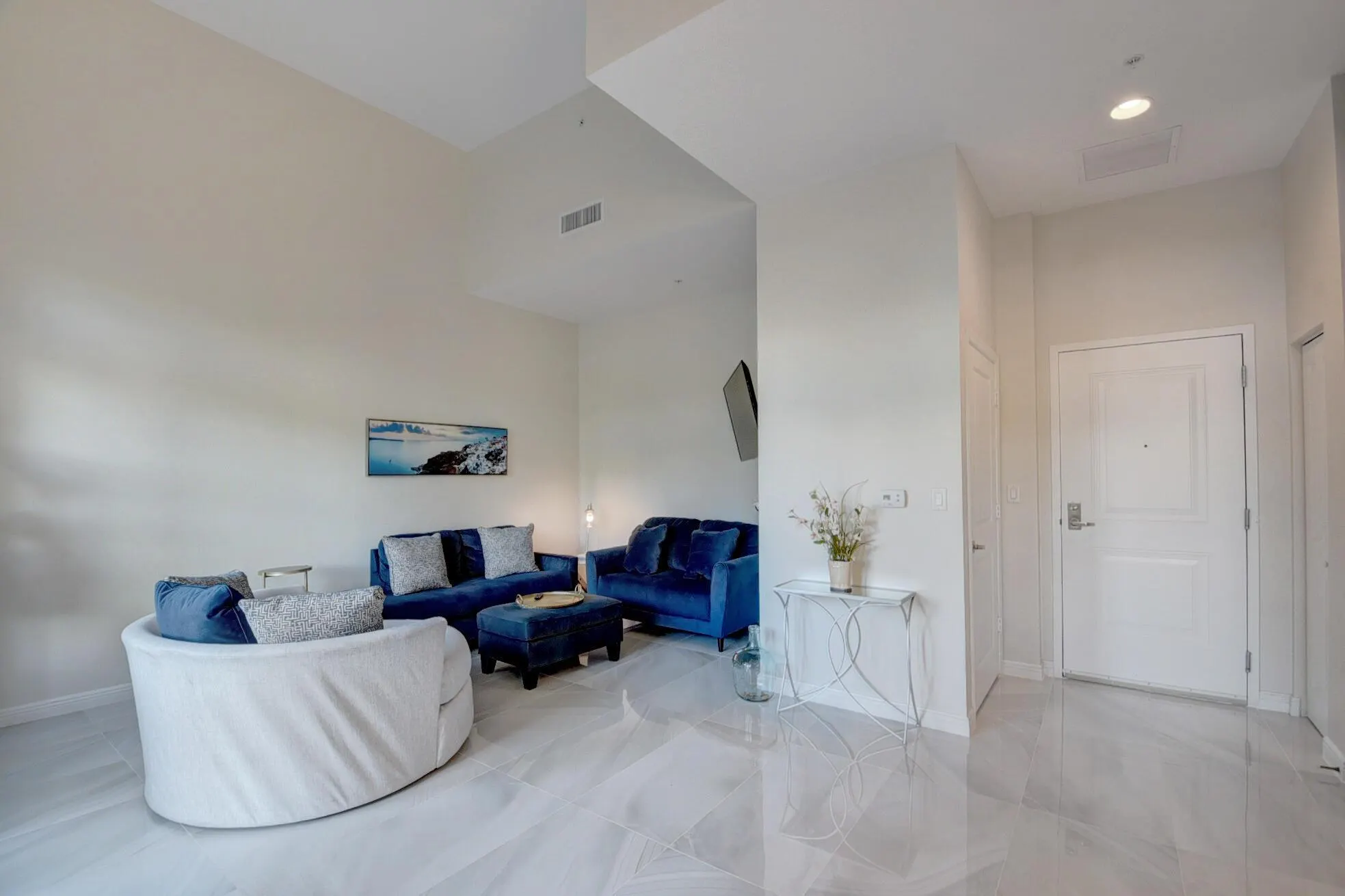350 N Federal Highway, #103