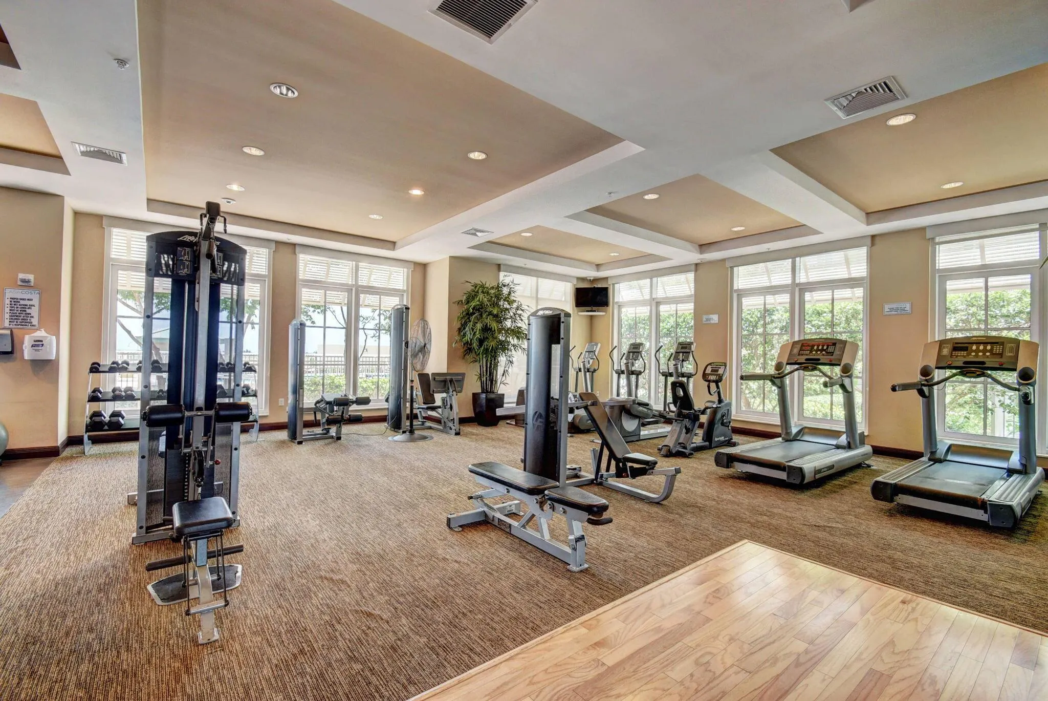350 N Federal Highway, #103
