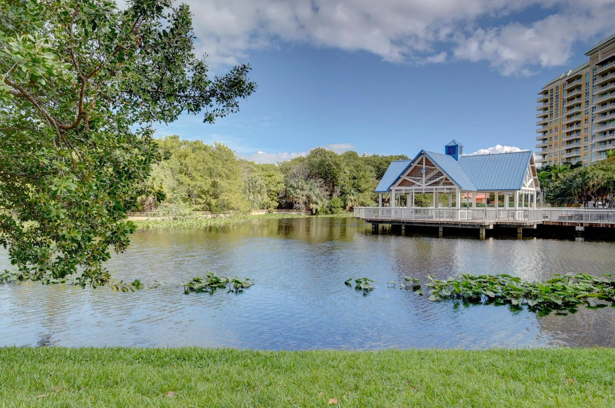 350 N Federal Highway, #103