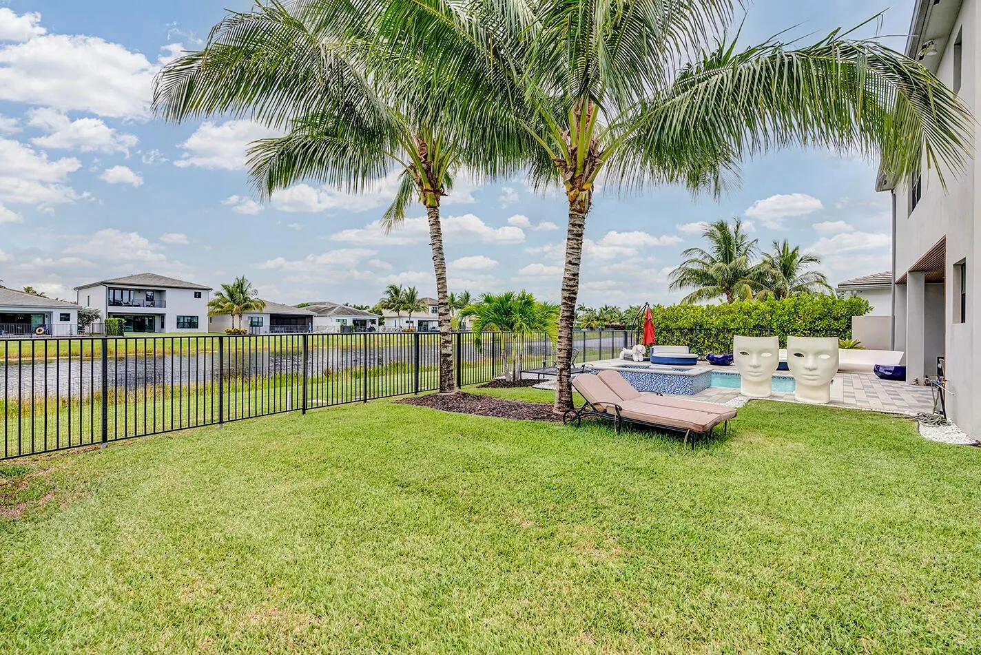 17225 Windy Pointe Lane