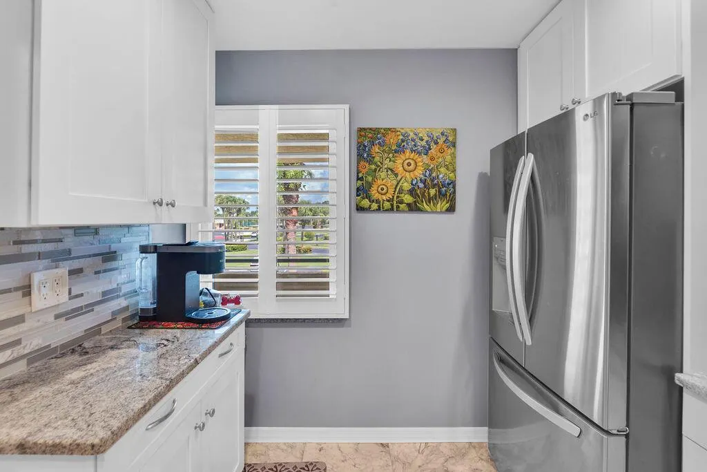 6980 SE Constitution Boulevard, #203